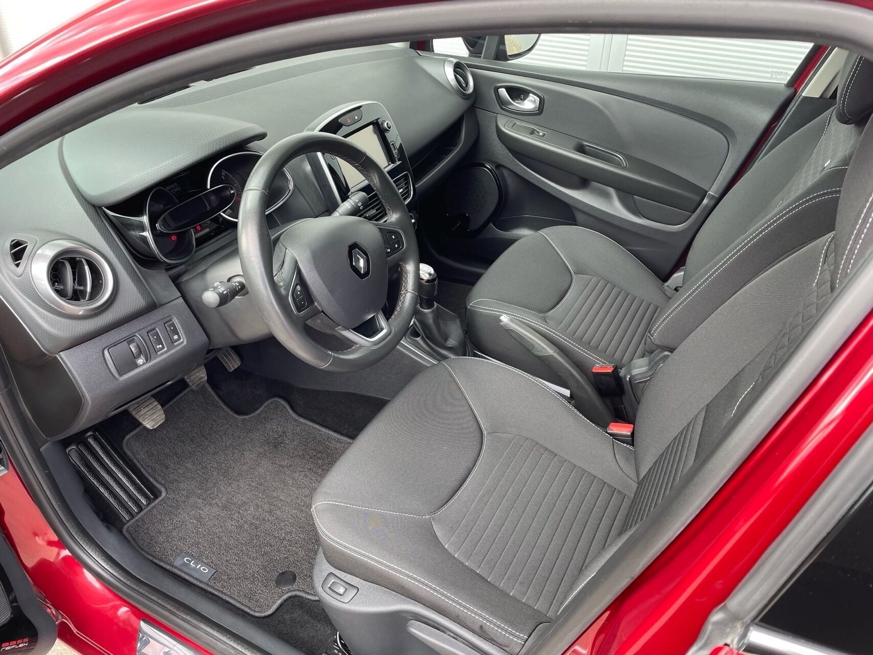 Billede af Renault Clio Sport Tourer 0,9 Energy TCe Zen 90HK Stc