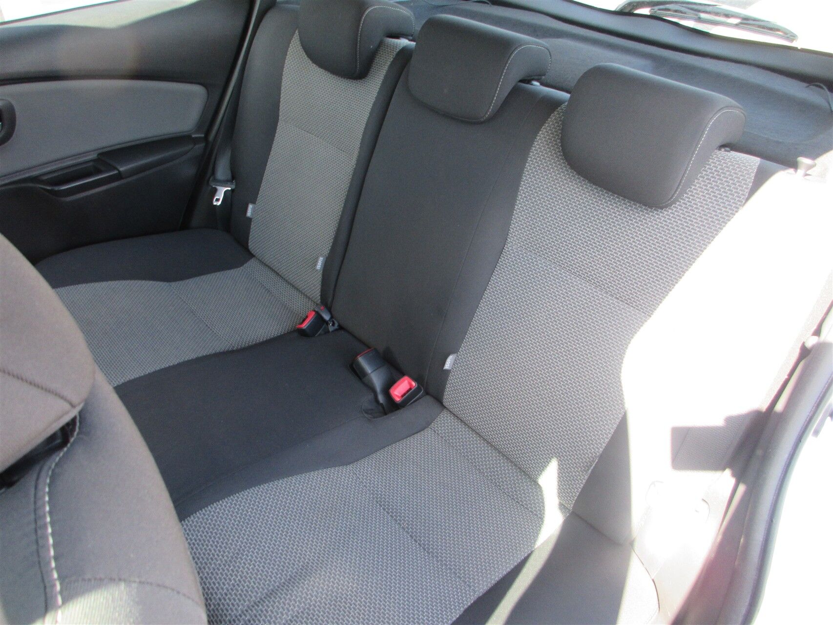 Billede af Toyota Yaris 1,5 Hybrid H2 E-CVT 100HK 5d Trinl. Gear