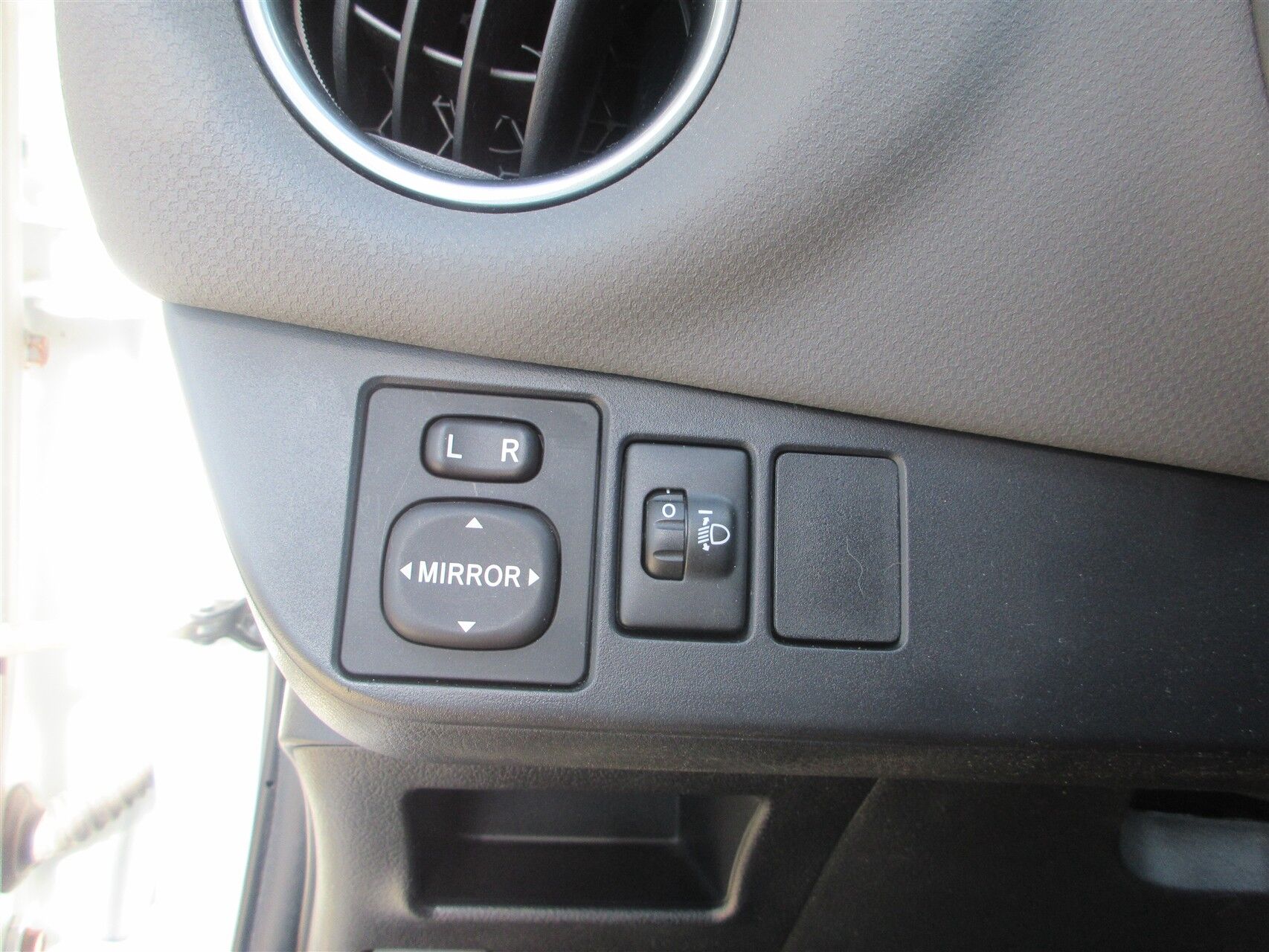 Billede af Toyota Yaris 1,5 Hybrid H2 E-CVT 100HK 5d Trinl. Gear