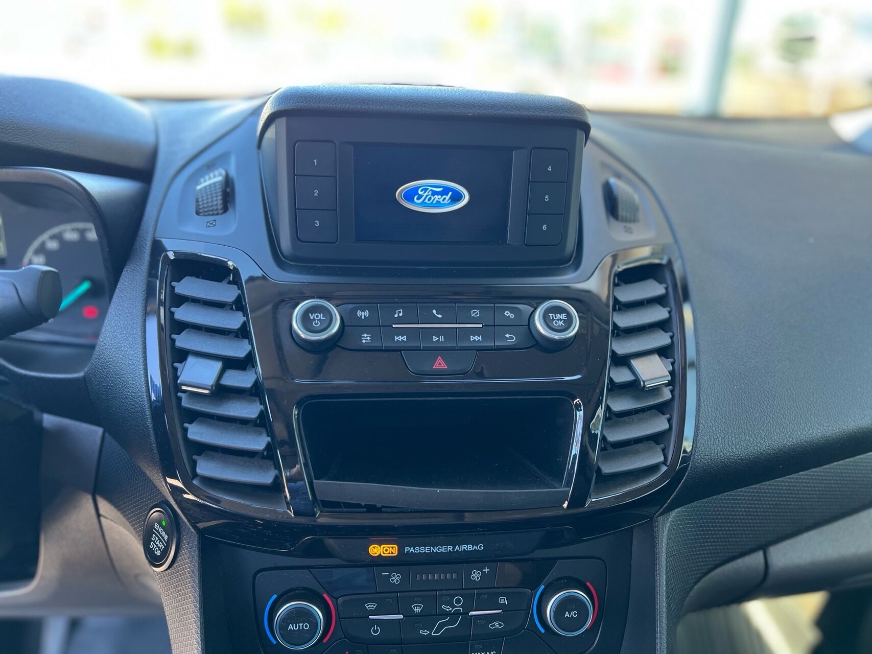 Billede af Ford Transit Connect Kort 1,5 EcoBlue Limited 100HK Van 6g