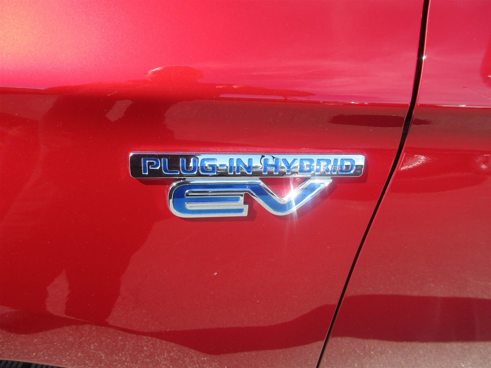 Billede af Mitsubishi Outlander 2,4 PHEV  Plugin-hybrid Instyle S-Edition 4WD 224HK 5d 6g Trinl. Gear