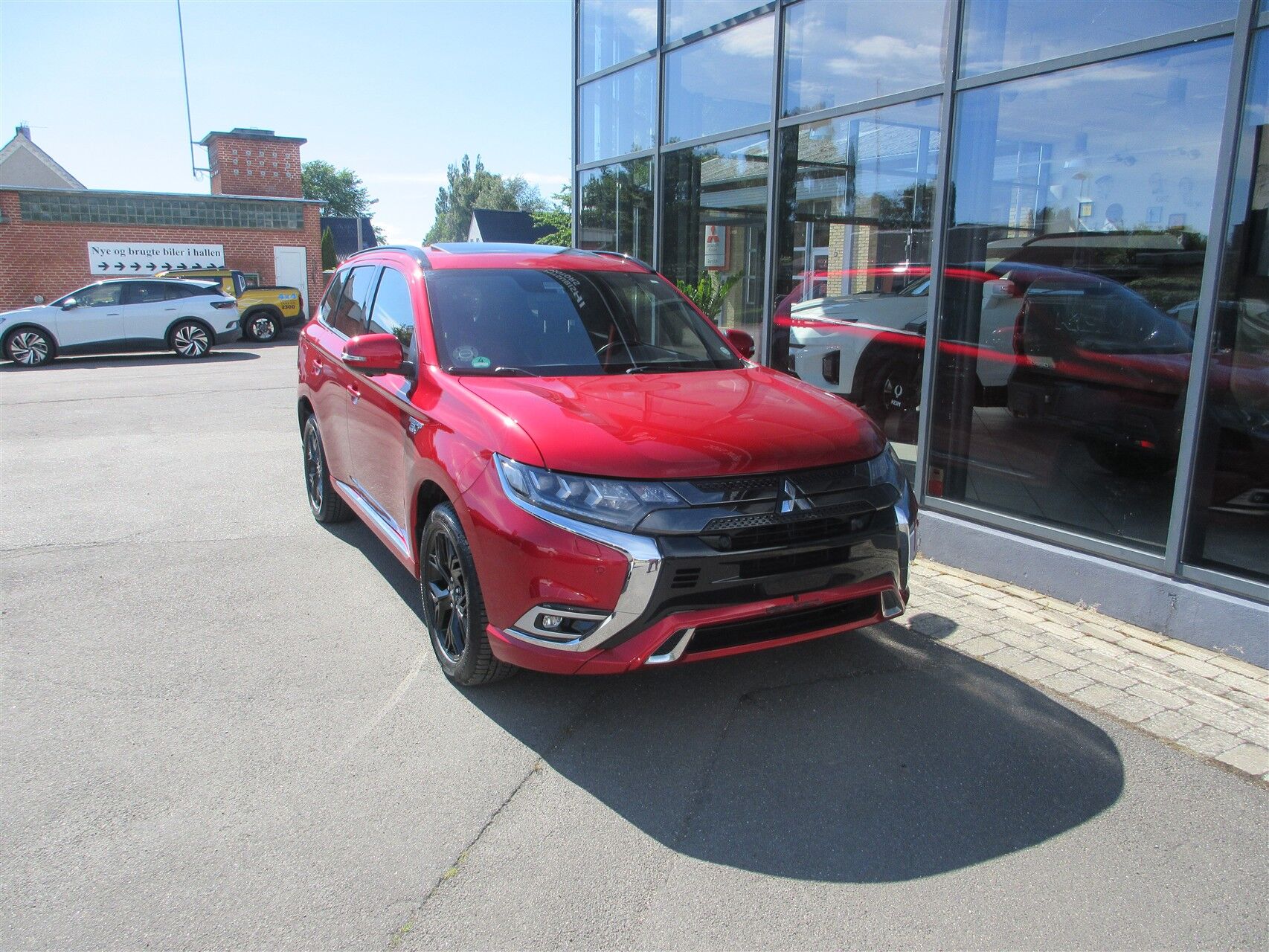 Billede af Mitsubishi Outlander 2,4 PHEV  Plugin-hybrid Instyle S-Edition 4WD 224HK 5d 6g Trinl. Gear