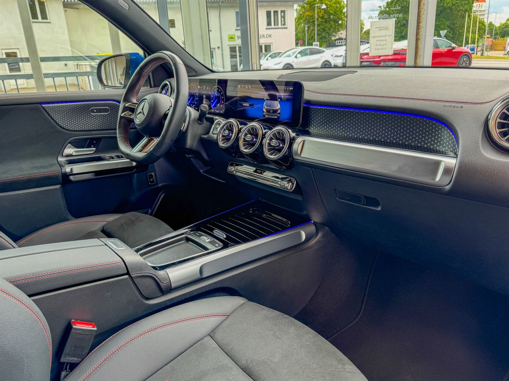 Billede af Mercedes-Benz EQB 250+ EL AMG Advance 190HK 5d Aut.
