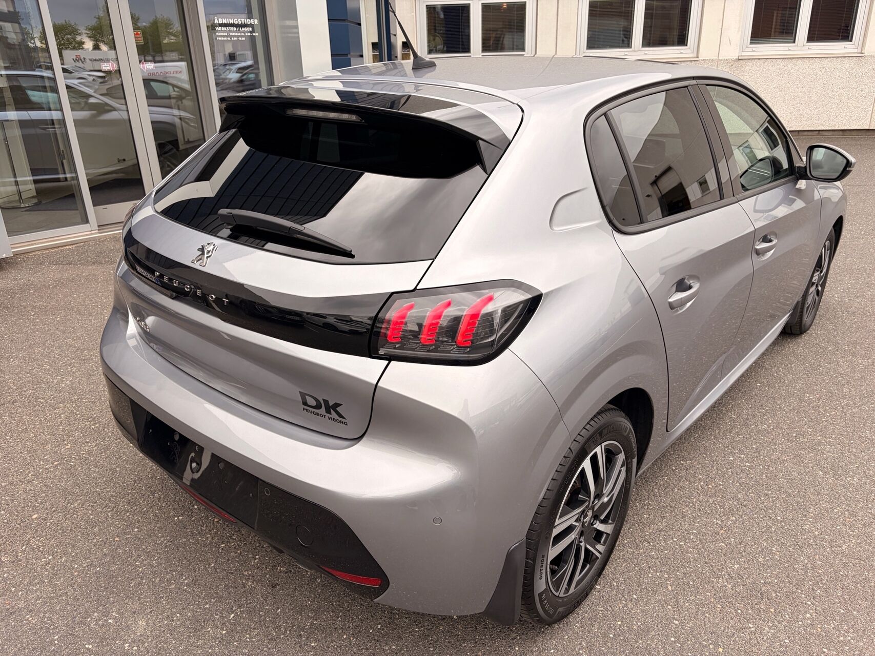 Billede af Peugeot 208 1,2 PureTech Allure 100HK 5d 6g