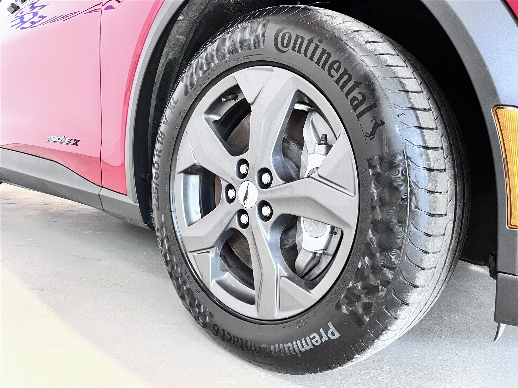 Billede af Ford Mustang Mach-E EL UR Premium 294HK 5d Aut.