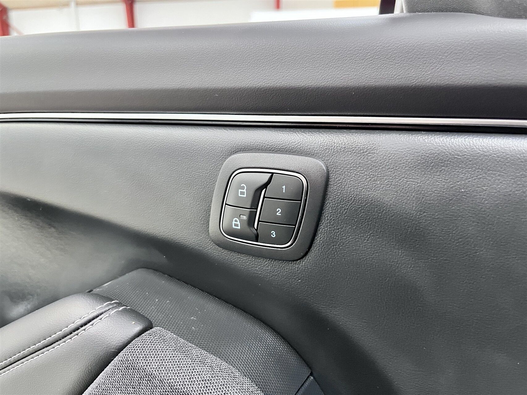 Billede af Ford Mustang Mach-E EL UR Premium 294HK 5d Aut.