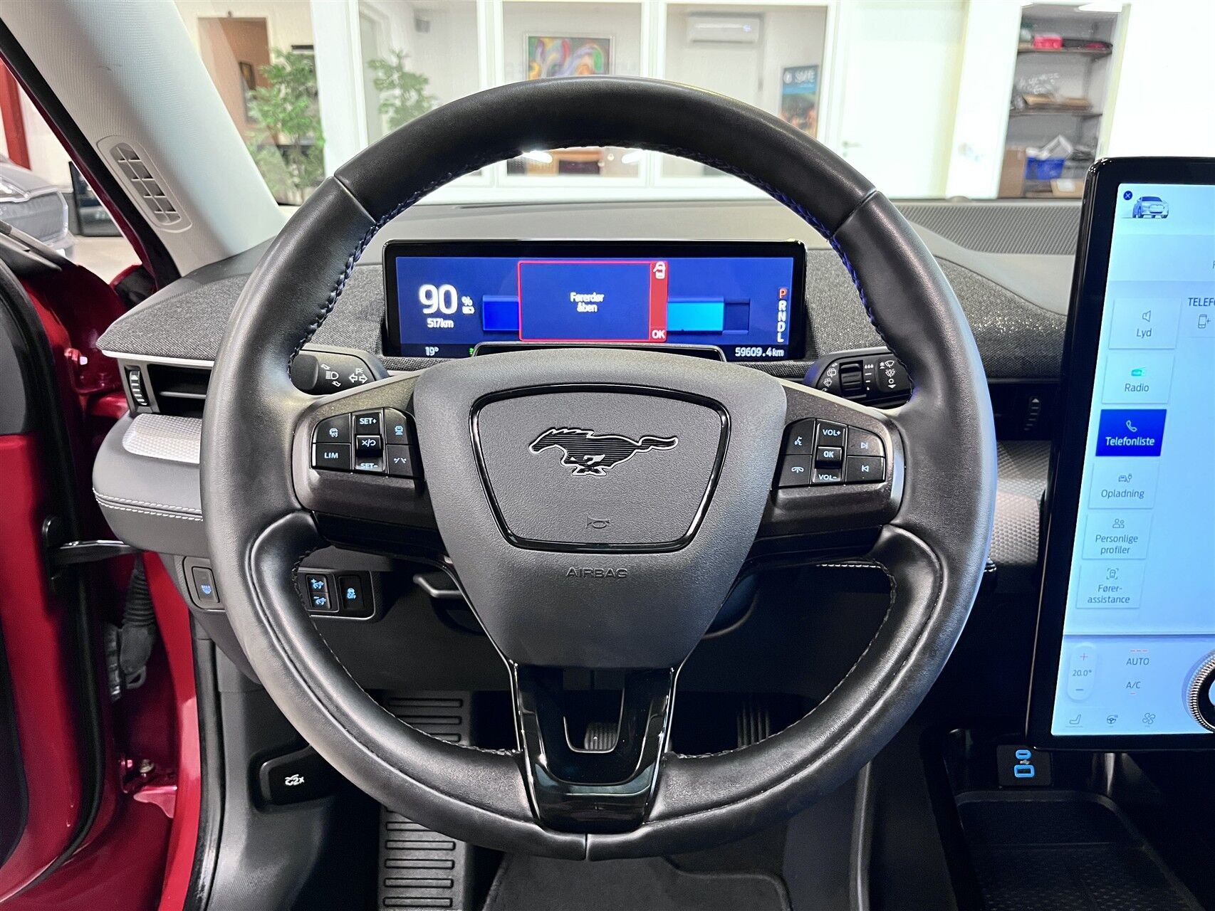 Billede af Ford Mustang Mach-E EL UR Premium 294HK 5d Aut.