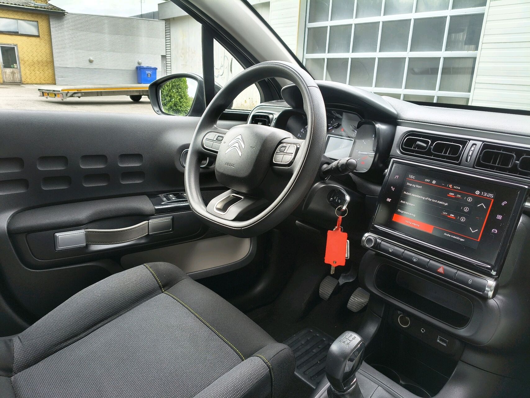 Billede af Citroën C3 1,6 Blue HDi Iconic start/stop 75HK 5d