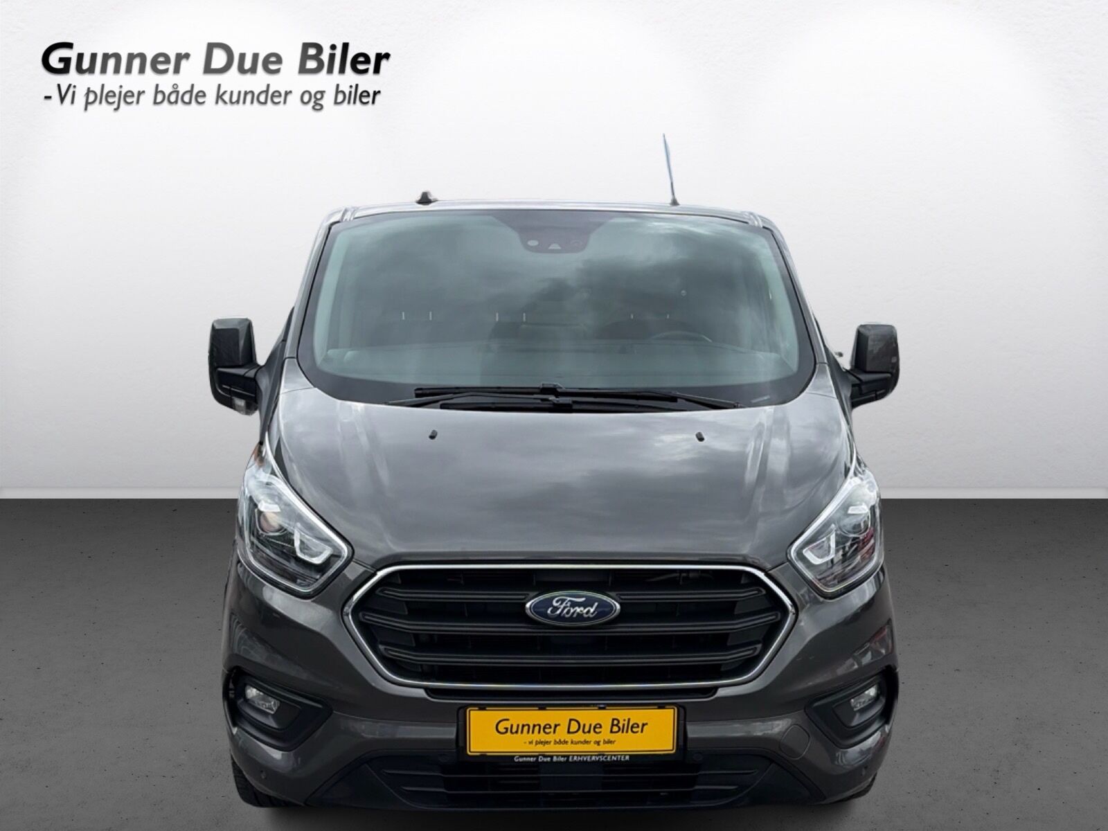 Billede af Ford Transit Custom 340 L1H1 2,0 TDCi Limited 170HK Van 6g Aut.