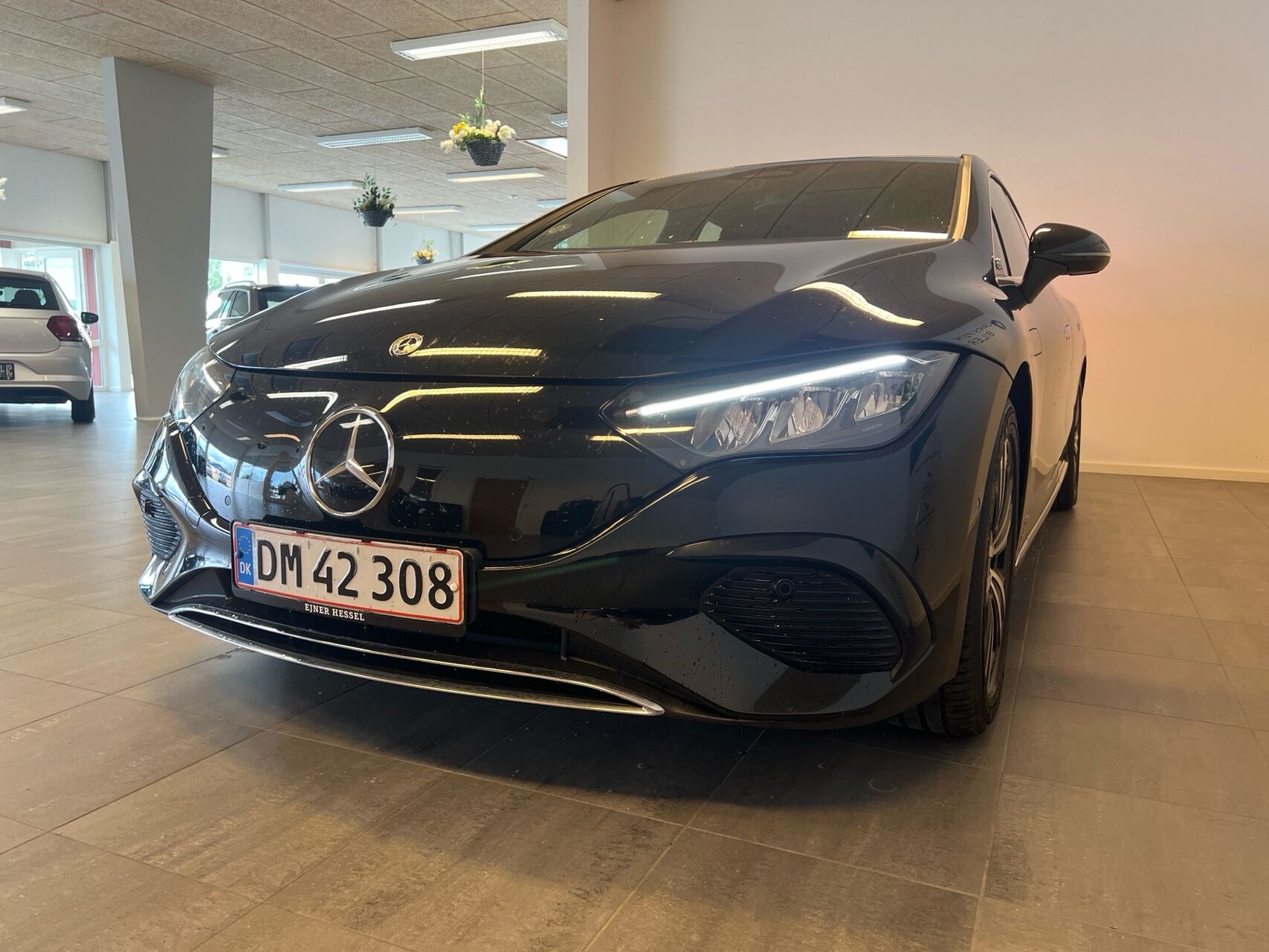 Billede af Mercedes-Benz EQE 350 EL 292HK Aut.