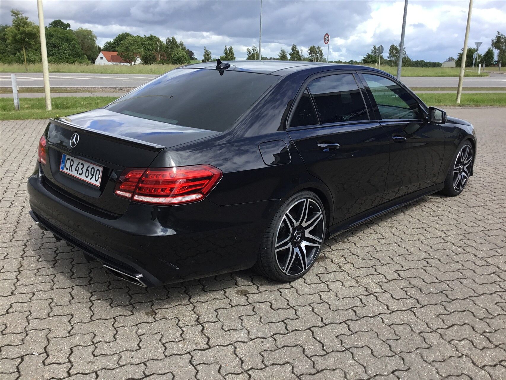 Billede af Mercedes-Benz E350 d 3,0 Bluetec 9G-Tronic 252HK 9g Aut.