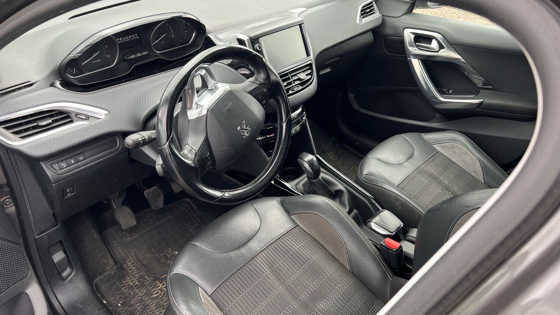 Billede af Peugeot 2008 1,6 BlueHDi Desire Sky 100HK