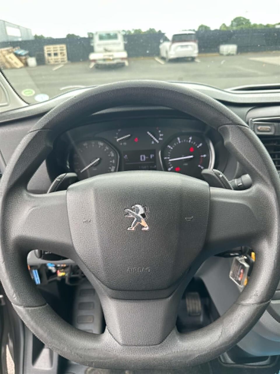 Billede af Peugeot Expert L2 2,0 BlueHDi Plus EAT6 180HK Van 6g Aut.