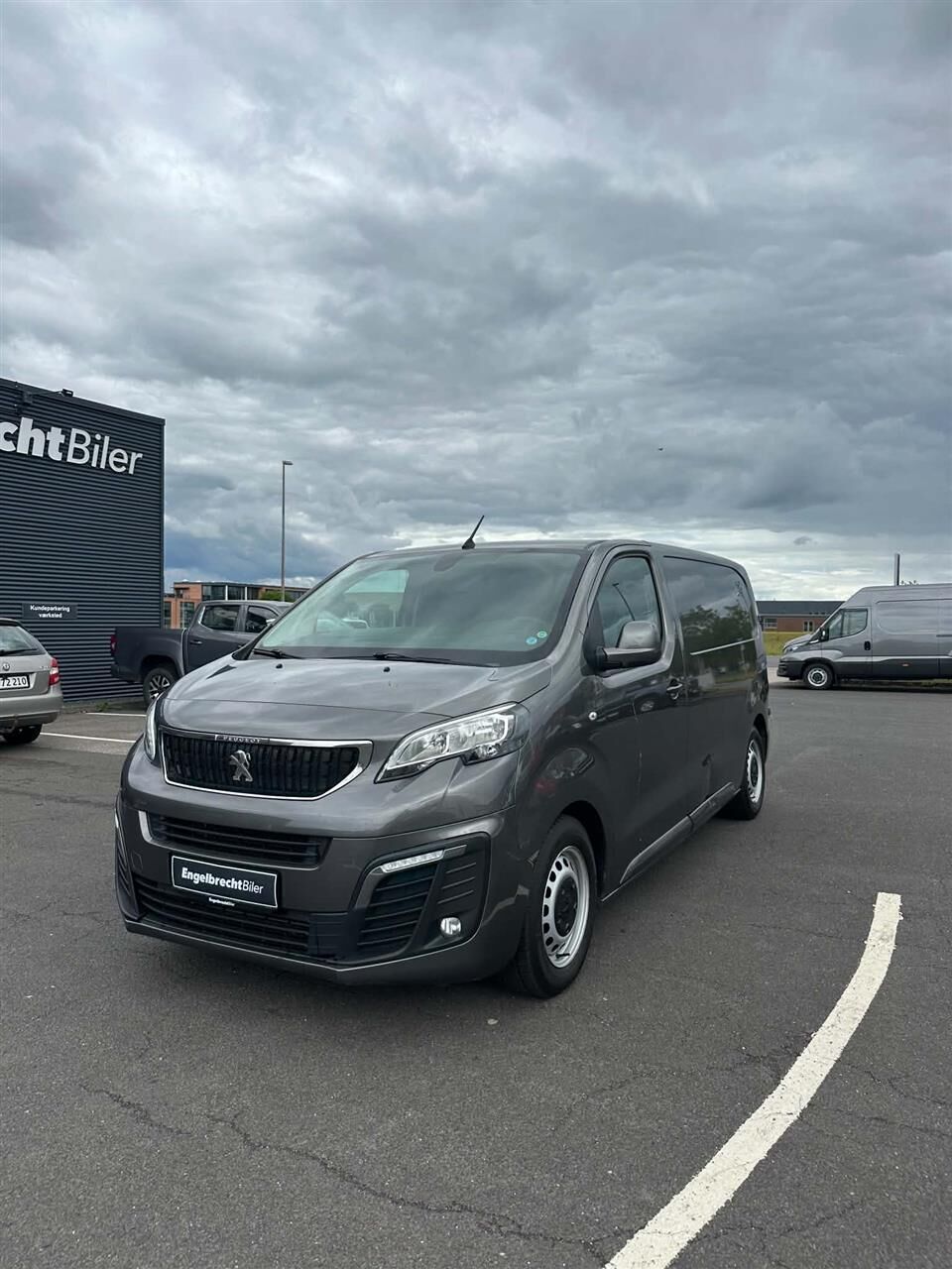 Billede af Peugeot Expert L2 2,0 BlueHDi Plus EAT6 180HK Van 6g Aut.
