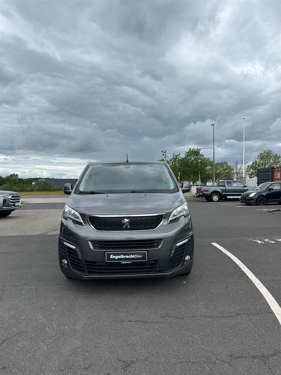 Billede af Peugeot Expert L2 2,0 BlueHDi Plus EAT6 180HK Van 6g Aut.