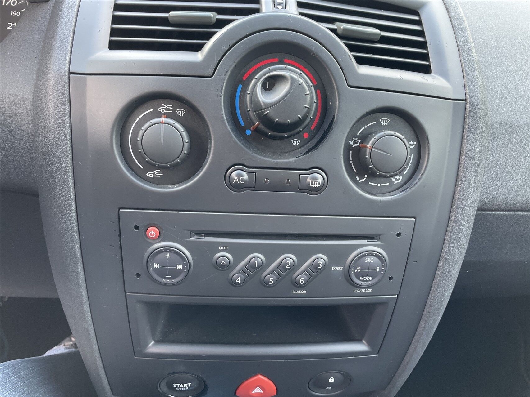 Billede af Renault Mégane Touring 1,6 16V Authentique 110HK Stc Aut.
