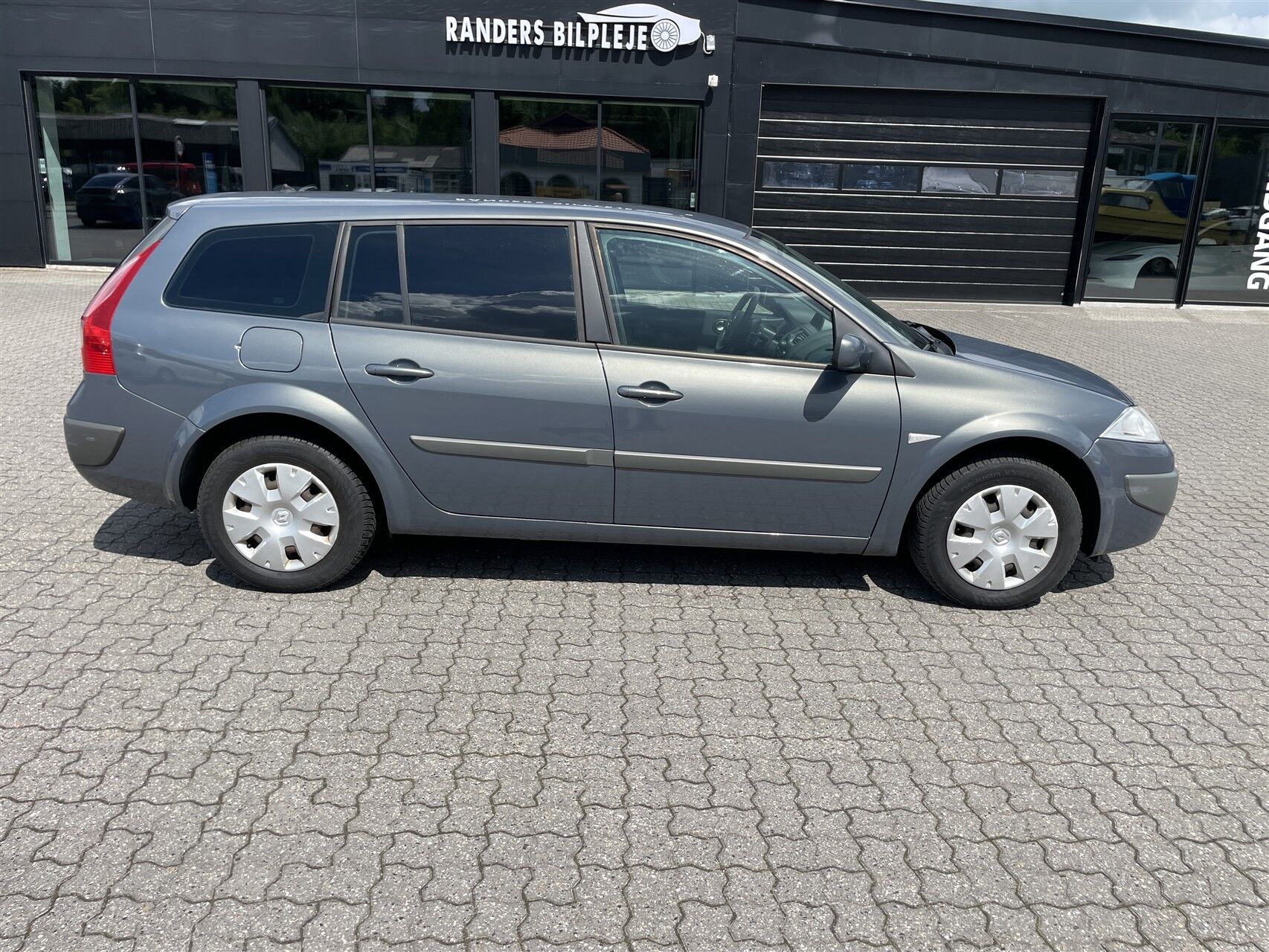 Billede af Renault Mégane Touring 1,6 16V Authentique 110HK Stc Aut.