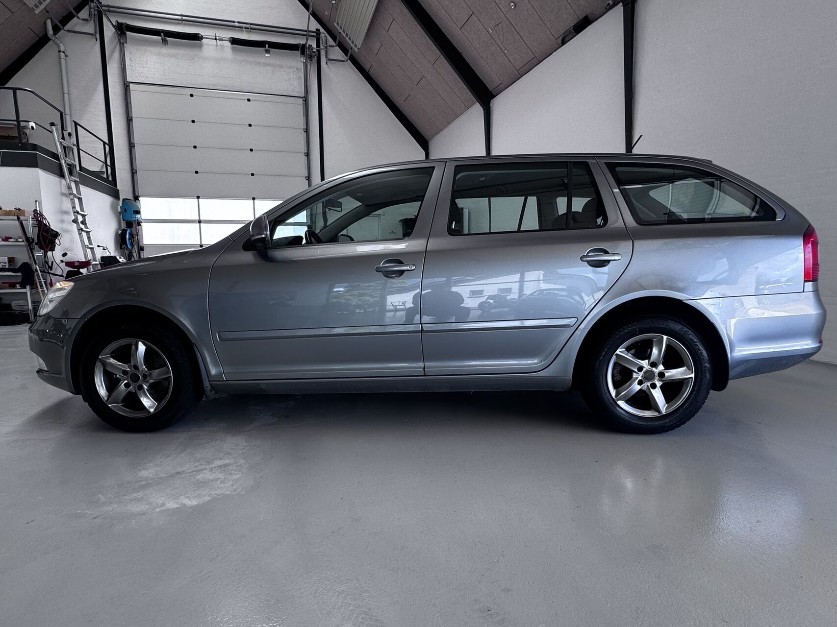 Billede af Skoda Octavia Combi 1,6 Commonrail DPF Elegance 105HK Stc