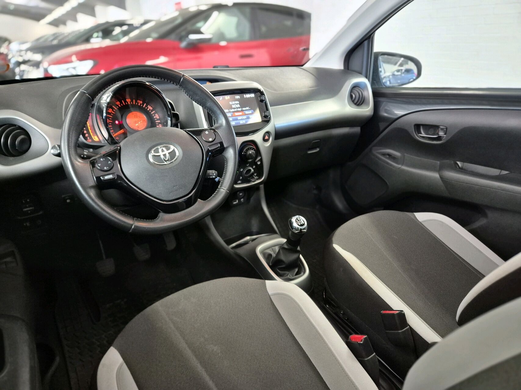 Billede af Toyota Aygo 1,0 VVT-I X-Sky 69HK 5d