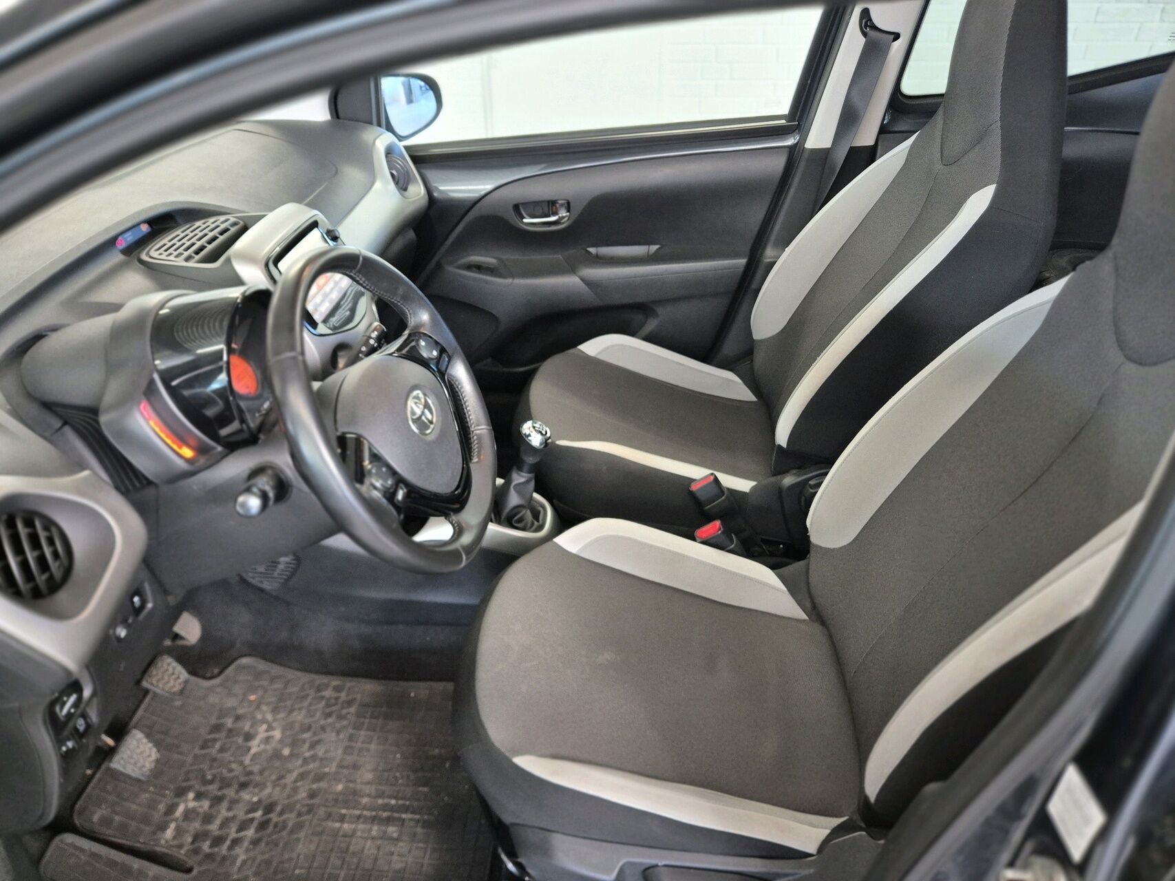 Billede af Toyota Aygo 1,0 VVT-I X-Sky 69HK 5d