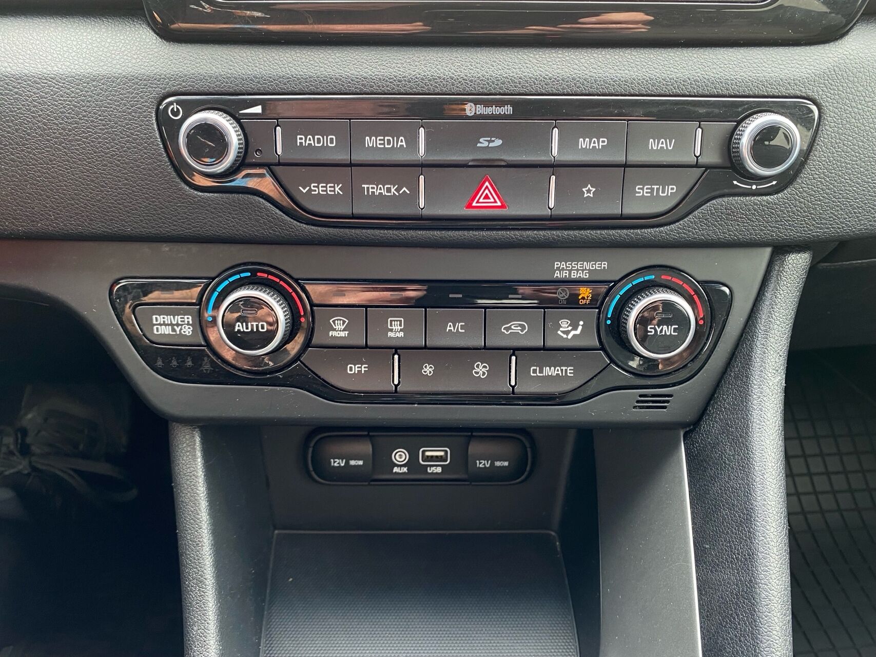 Billede af Kia Niro 1,6 GDI HEV  Hybrid Attraction DCT 141HK 5d 6g Aut.