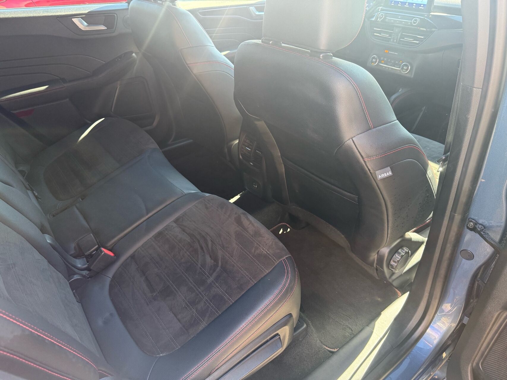 Billede af Ford Kuga 2,5 Plugin-hybrid ST-Line X CVT 225HK 5d Trinl. Gear