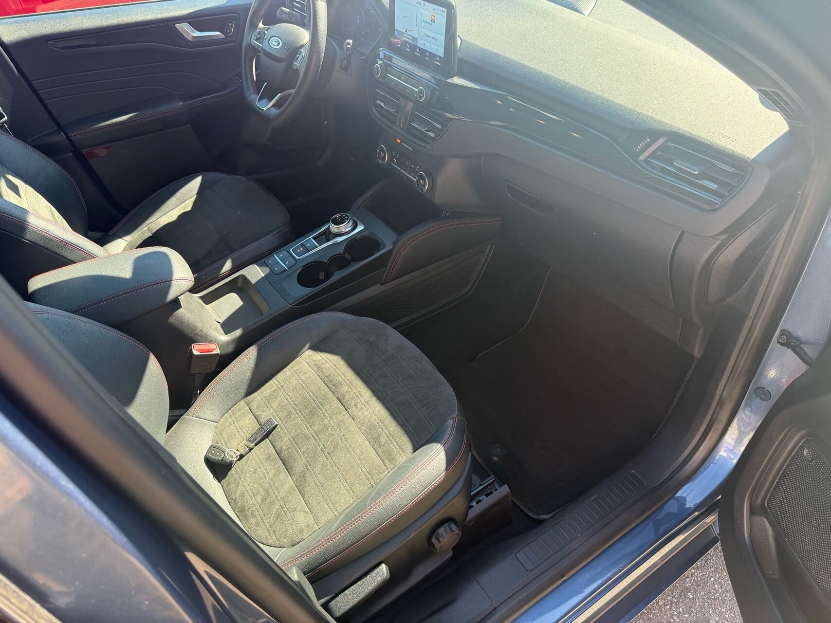 Billede af Suzuki Vitara 1,4 Boosterjet  Mild hybrid Adventure AllGrip 129HK 5d 6g Aut.