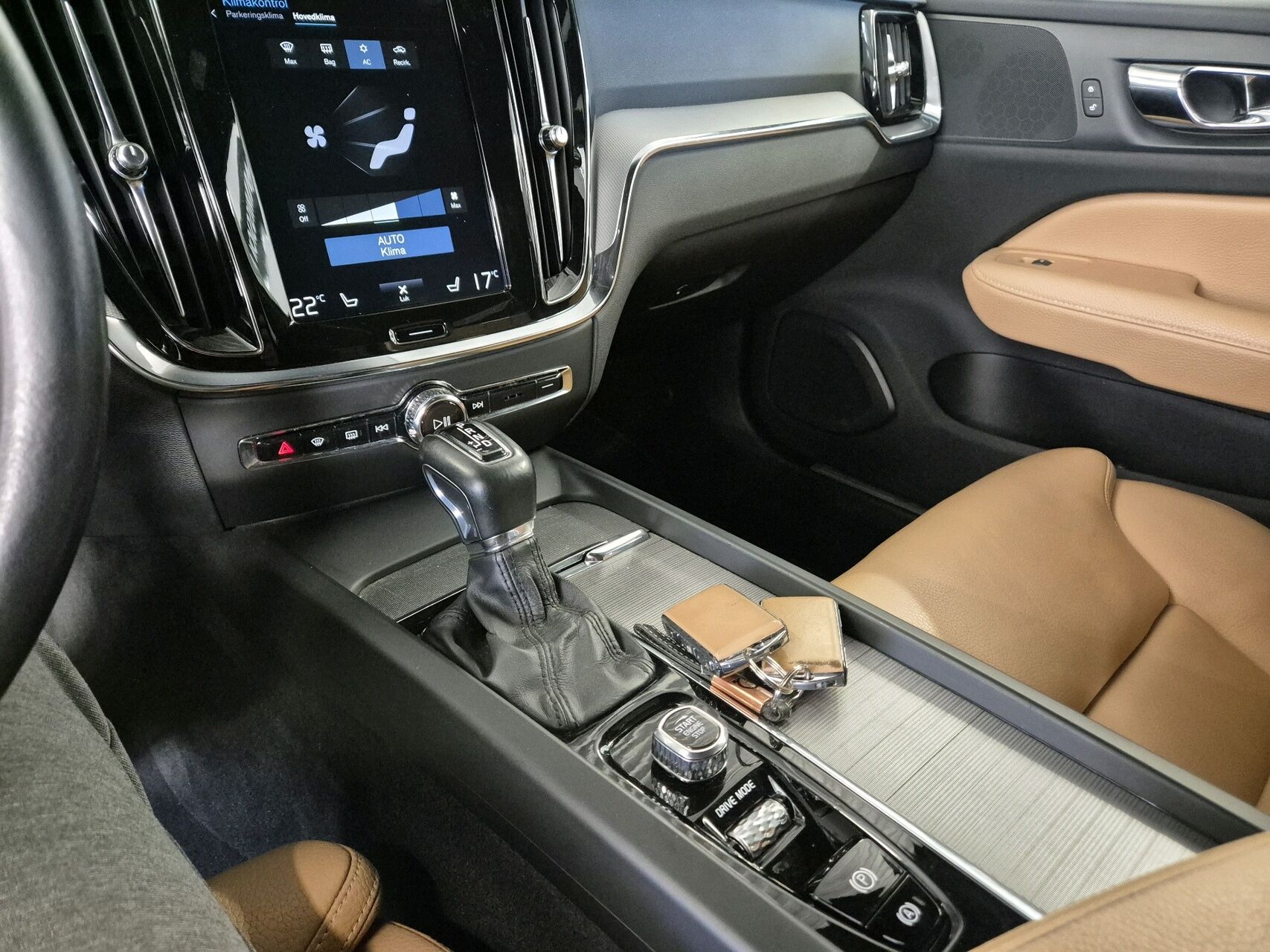 Billede af Volvo V60 2,0 D4 Inscription 190HK Stc 8g Aut.