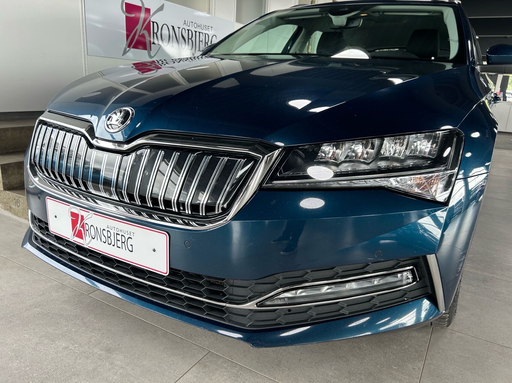 Billede af Skoda Superb Combi 1,4 TSI  Plugin-hybrid iV DSG 218HK Stc 6g Aut.