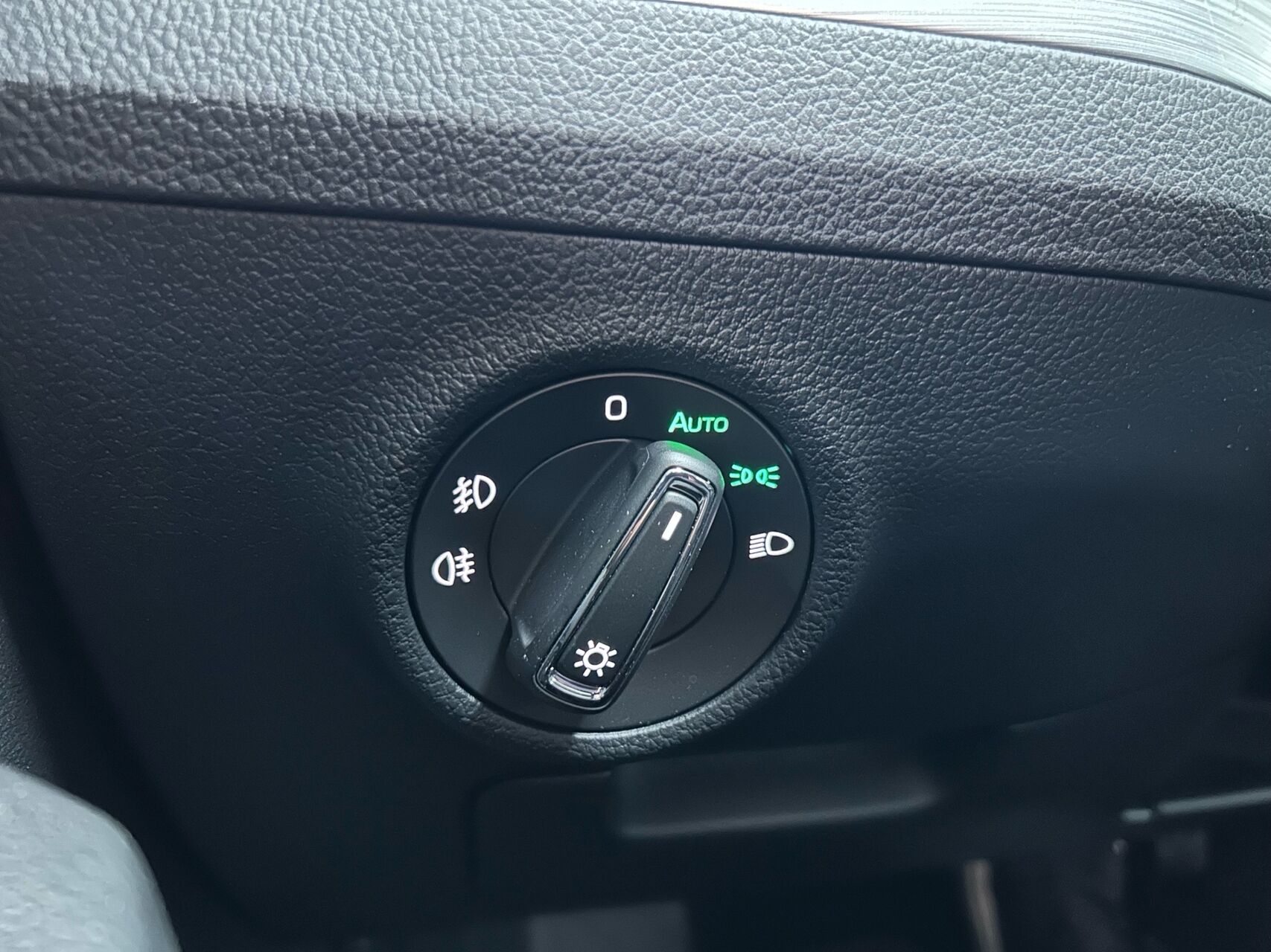 Billede af Skoda Superb Combi 1,4 TSI  Plugin-hybrid iV DSG 218HK Stc 6g Aut.