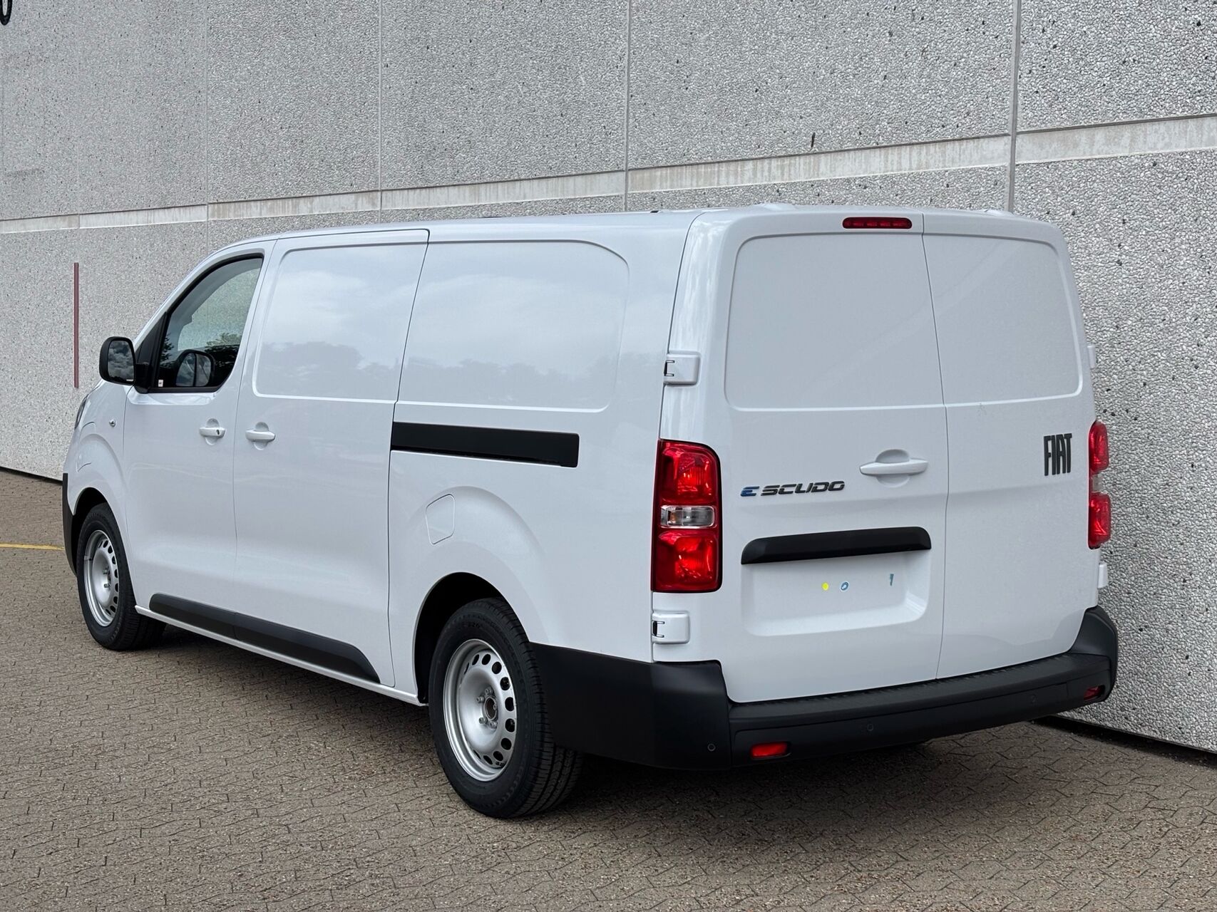 Billede af Fiat E-Scudo L3H1 EL Pro 136HK Van Aut.