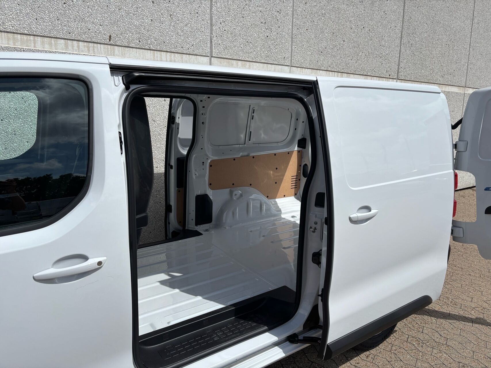Billede af Fiat E-Scudo L3H1 EL Pro 136HK Van Aut.