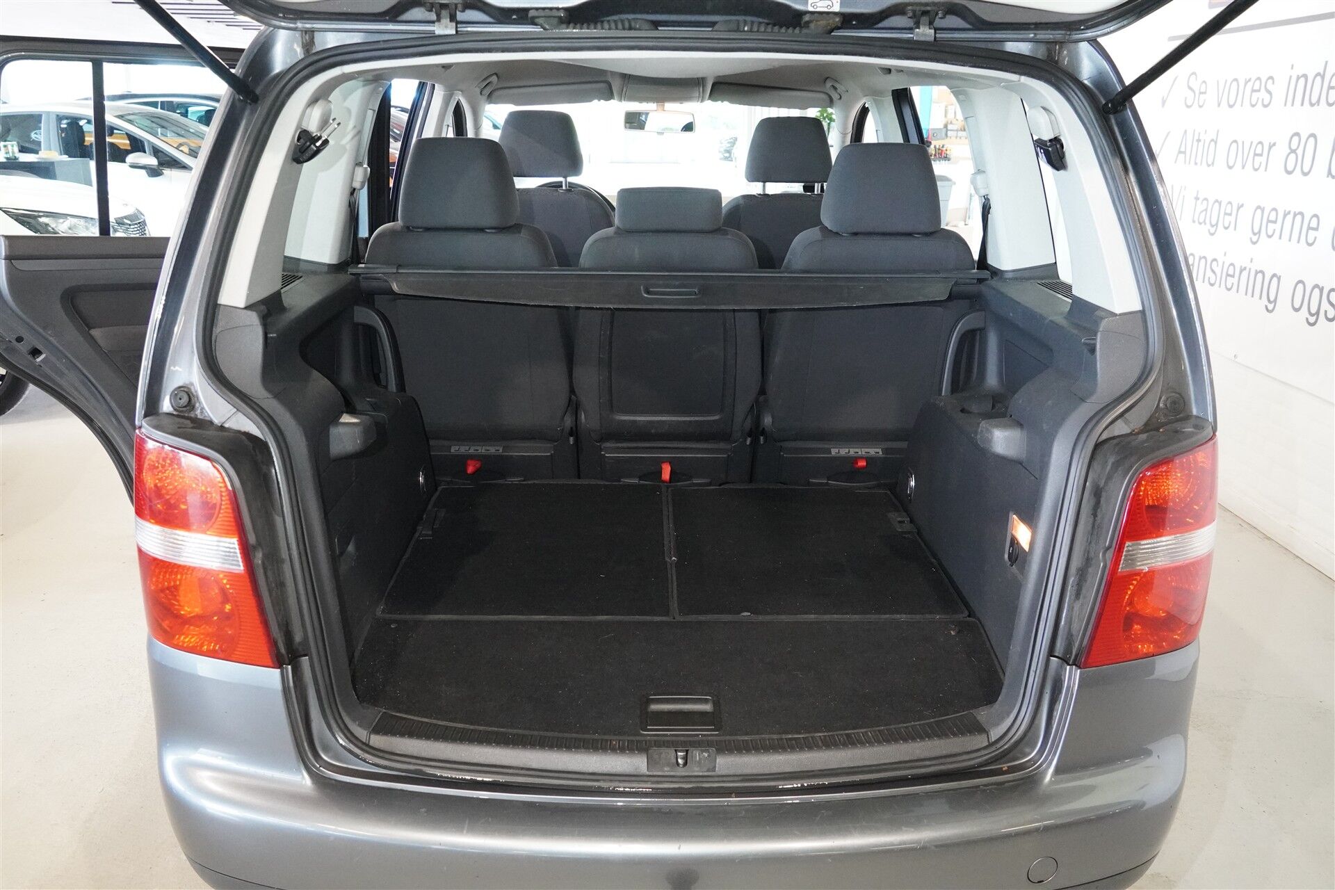 Billede af VW Touran 1,6 Trendline 102HK