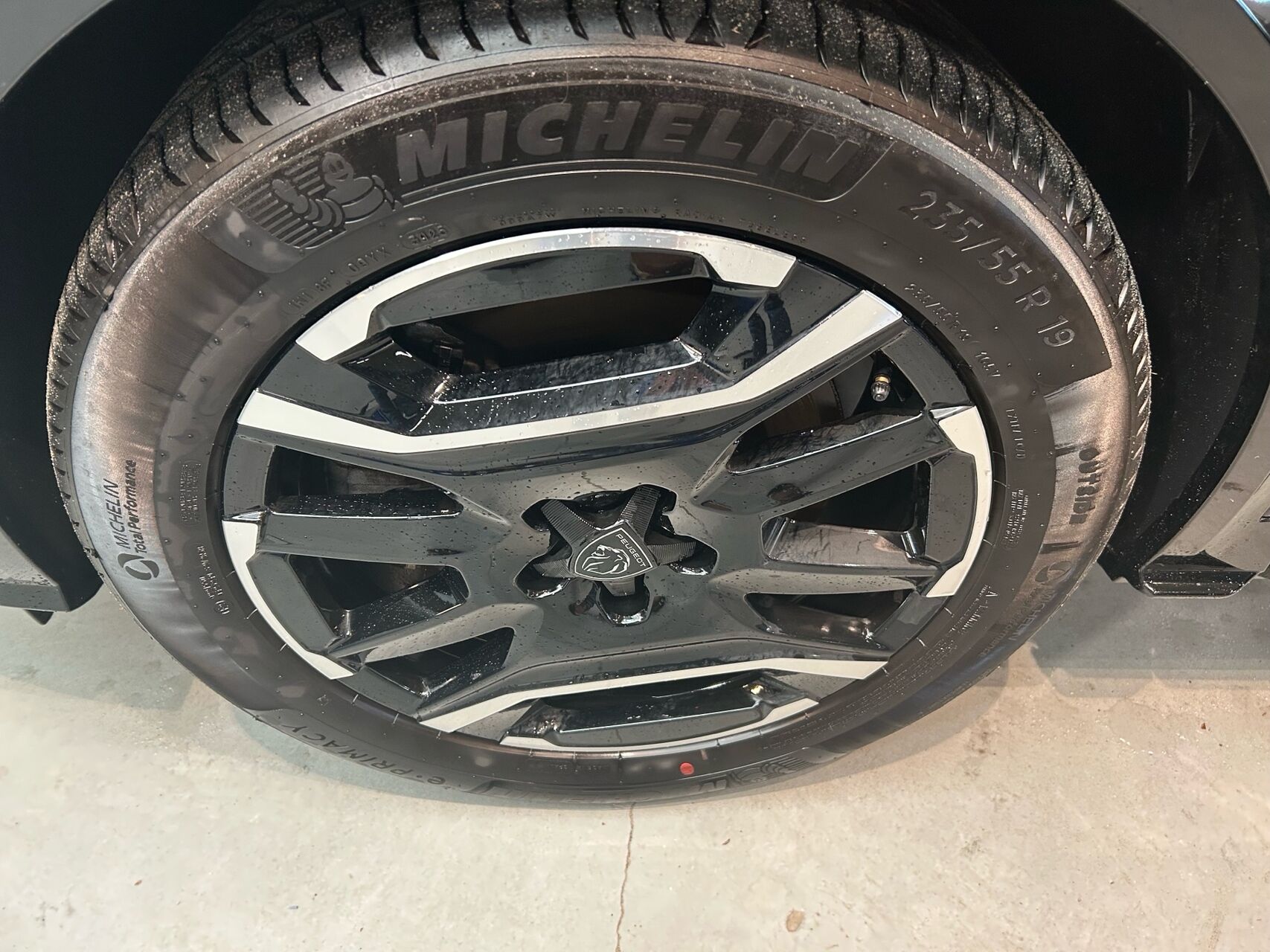 Billede af Peugeot e-3008 EL GT Pack 210HK 5d Aut.