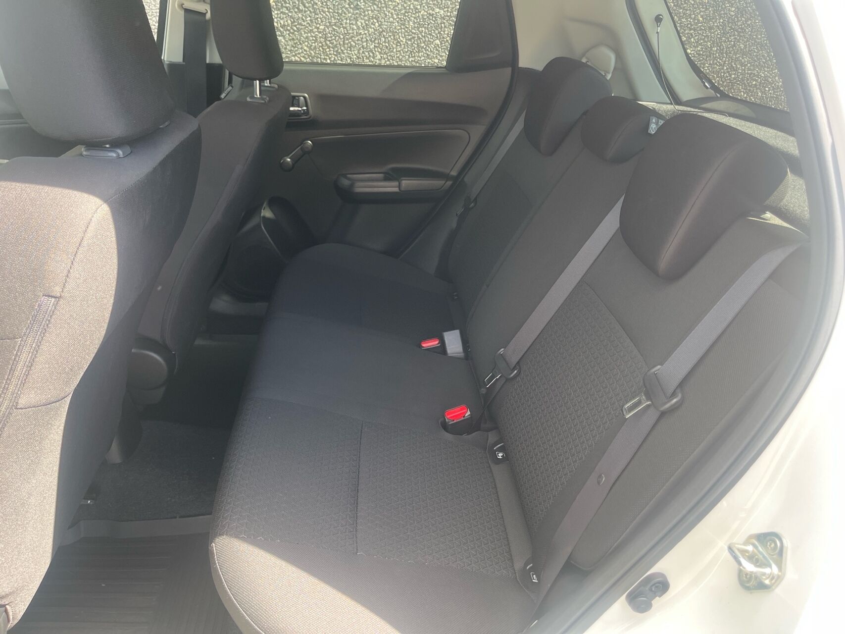 Billede af Suzuki Swift 1,2 Dualjet Action AEB CVT 90HK 5d Aut.