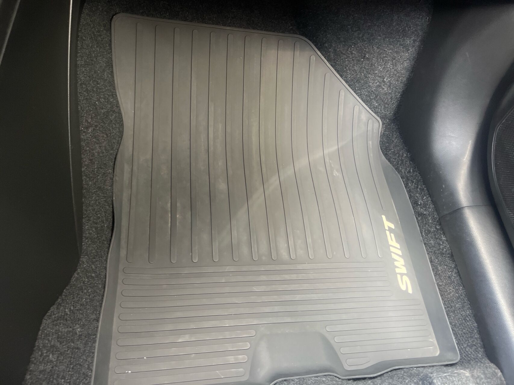 Billede af Suzuki Swift 1,2 Dualjet Action AEB CVT 90HK 5d Aut.