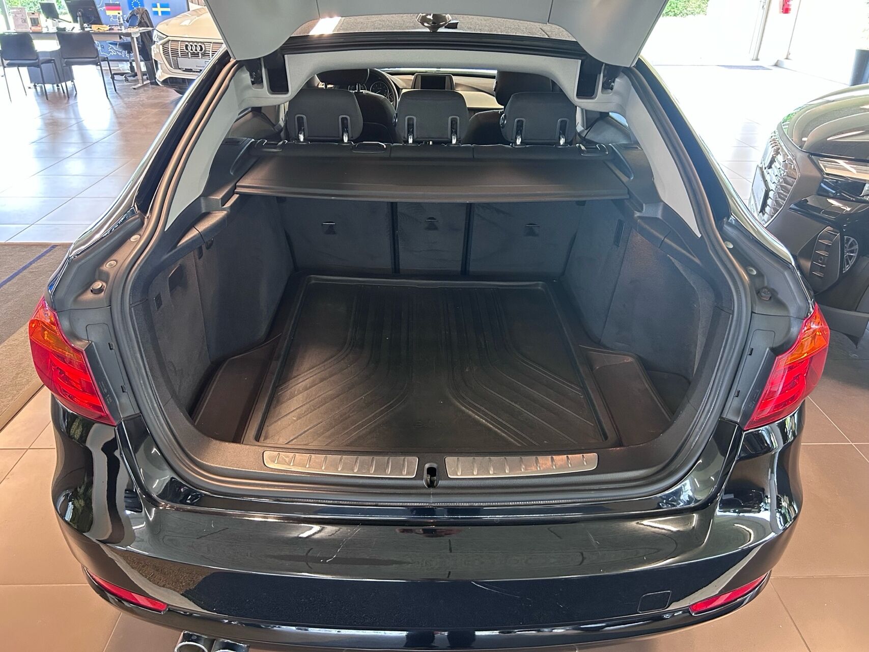 Billede af BMW 320d Gran Turismo 2,0 D Steptronic 190HK 5d 8g Aut.