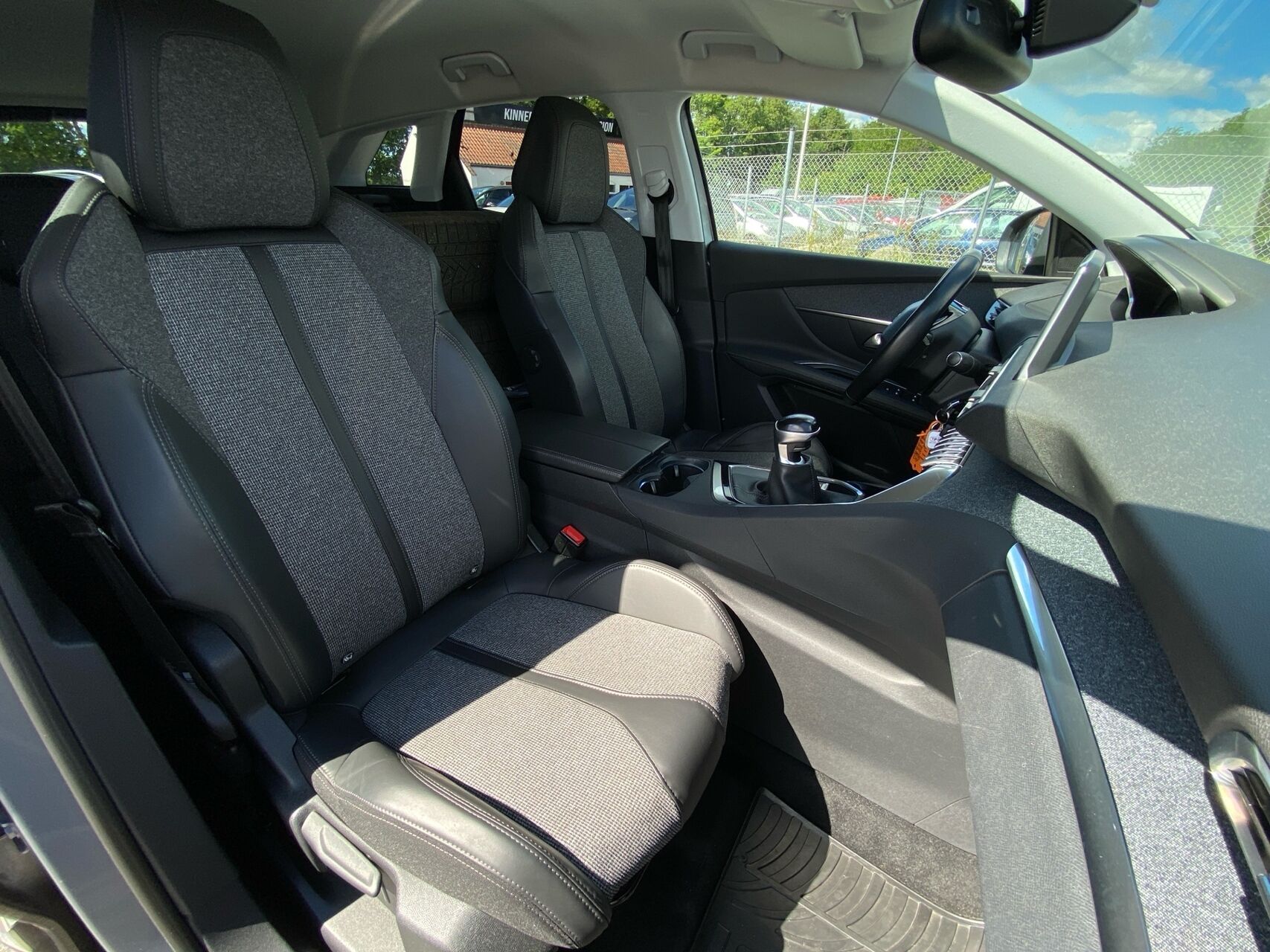 Billede af Peugeot 3008 1,2 e-THP Allure 130HK 5d 6g