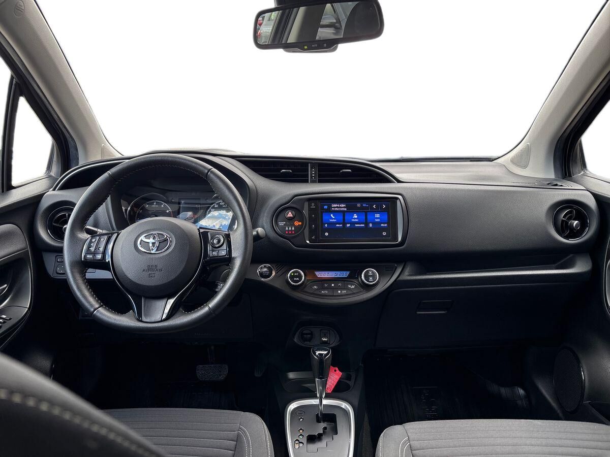 Billede af Toyota Yaris 1,5 VVT-I T3 Smartpakke Multidrive S 111HK 5d 6g Aut.