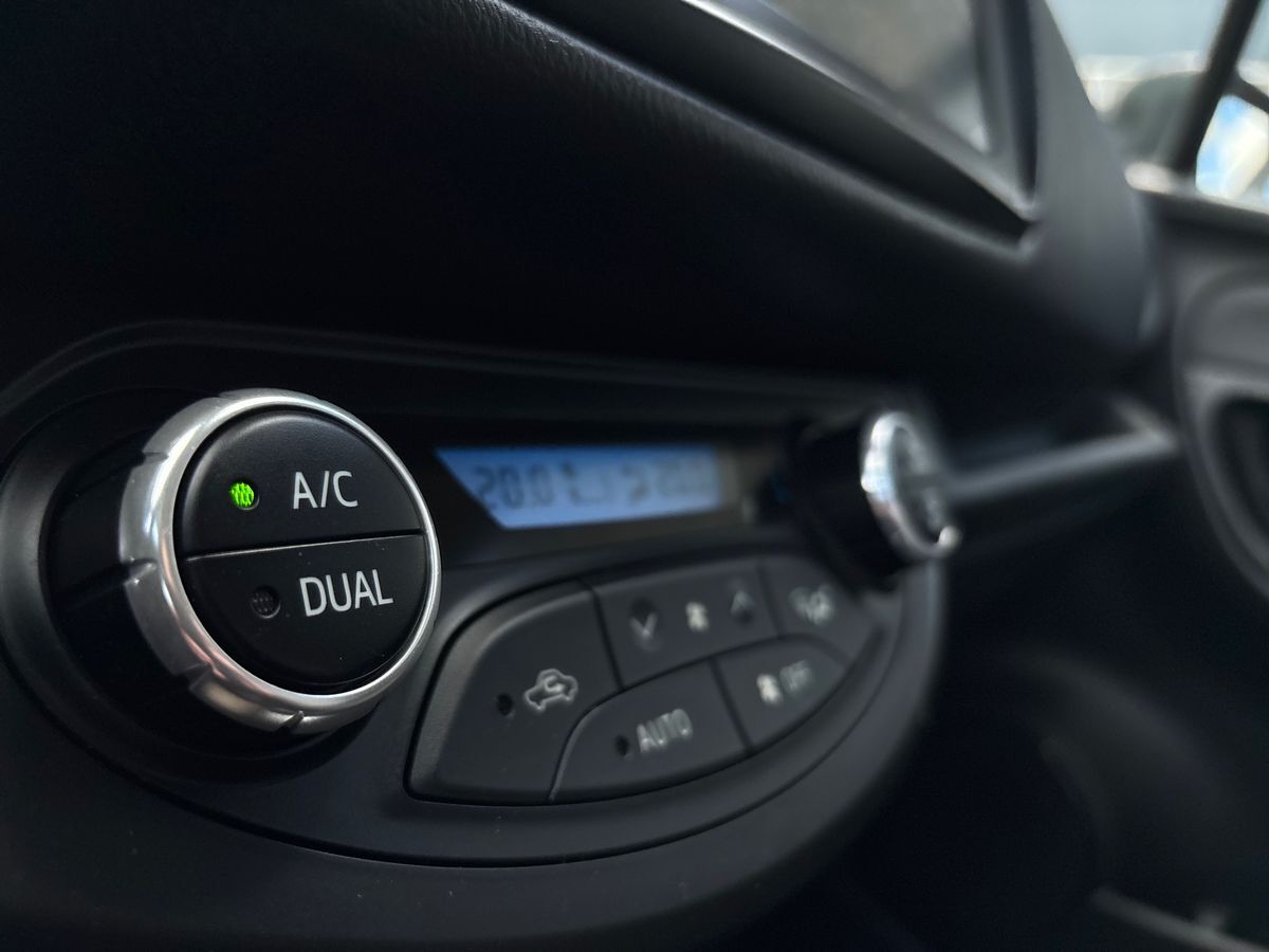 Billede af Toyota Yaris 1,5 VVT-I T3 Smartpakke Multidrive S 111HK 5d 6g Aut.