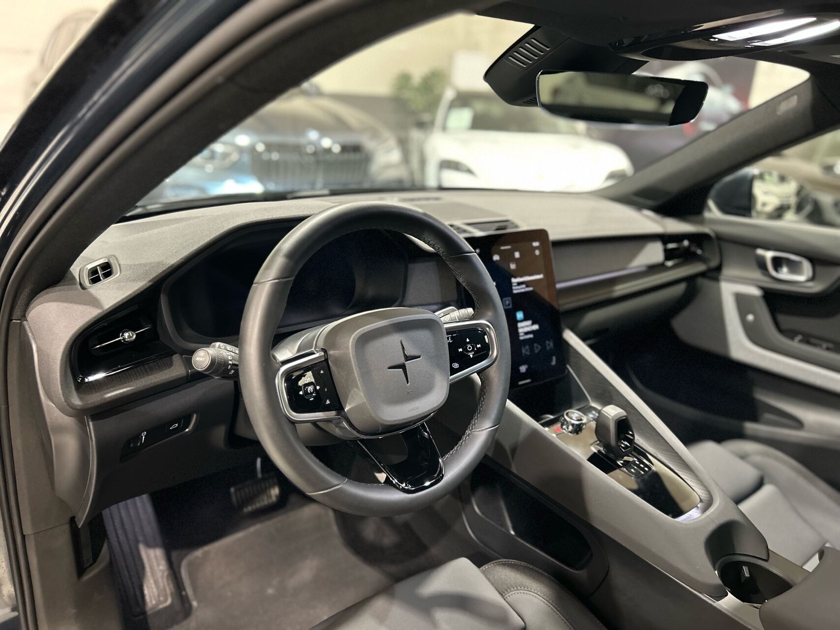 Billede af Polestar 2 EL Long range Single motor 231HK 5d Aut.