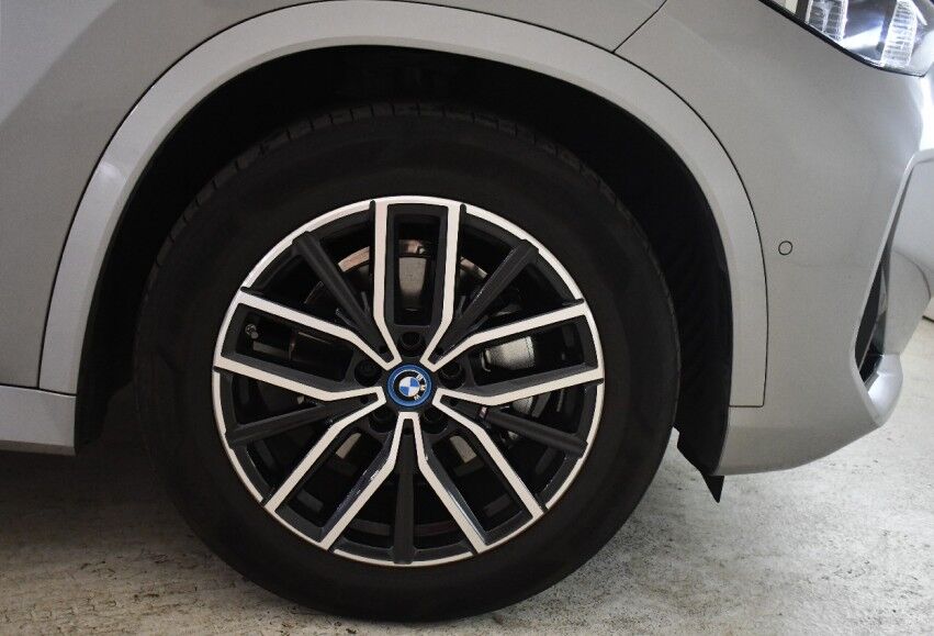 Billede af BMW iX1 eDrive20 M-Sport 204HK 5d Aut.