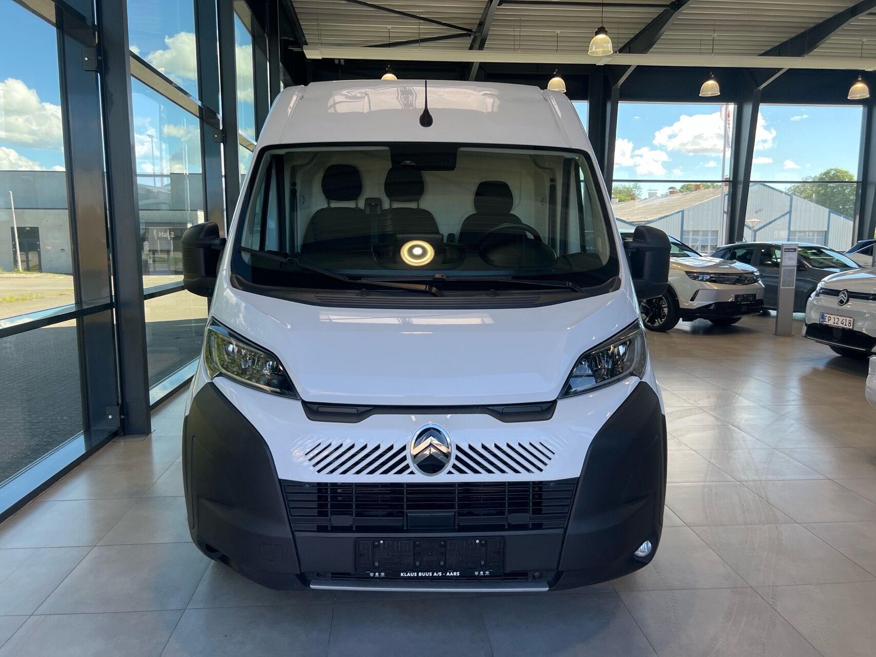 Billede af Citroën Jumper 35H L3H2 2,2 Blue HDi Masterline EAT8 180HK Van 8g Aut.