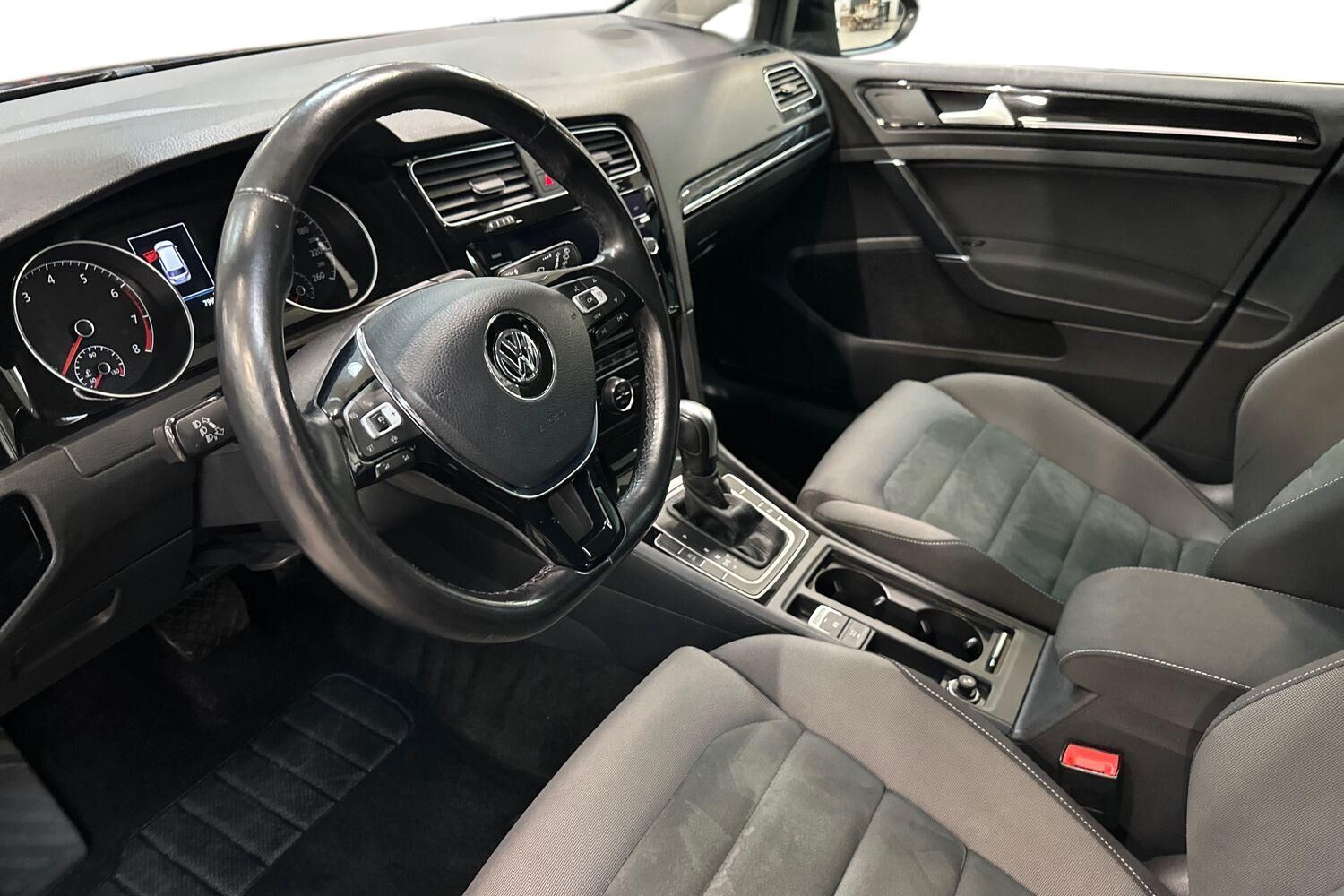 Billede af VW Golf Variant 1,5 TSI BMT EVO Highline DSG 150HK Stc 7g Aut.