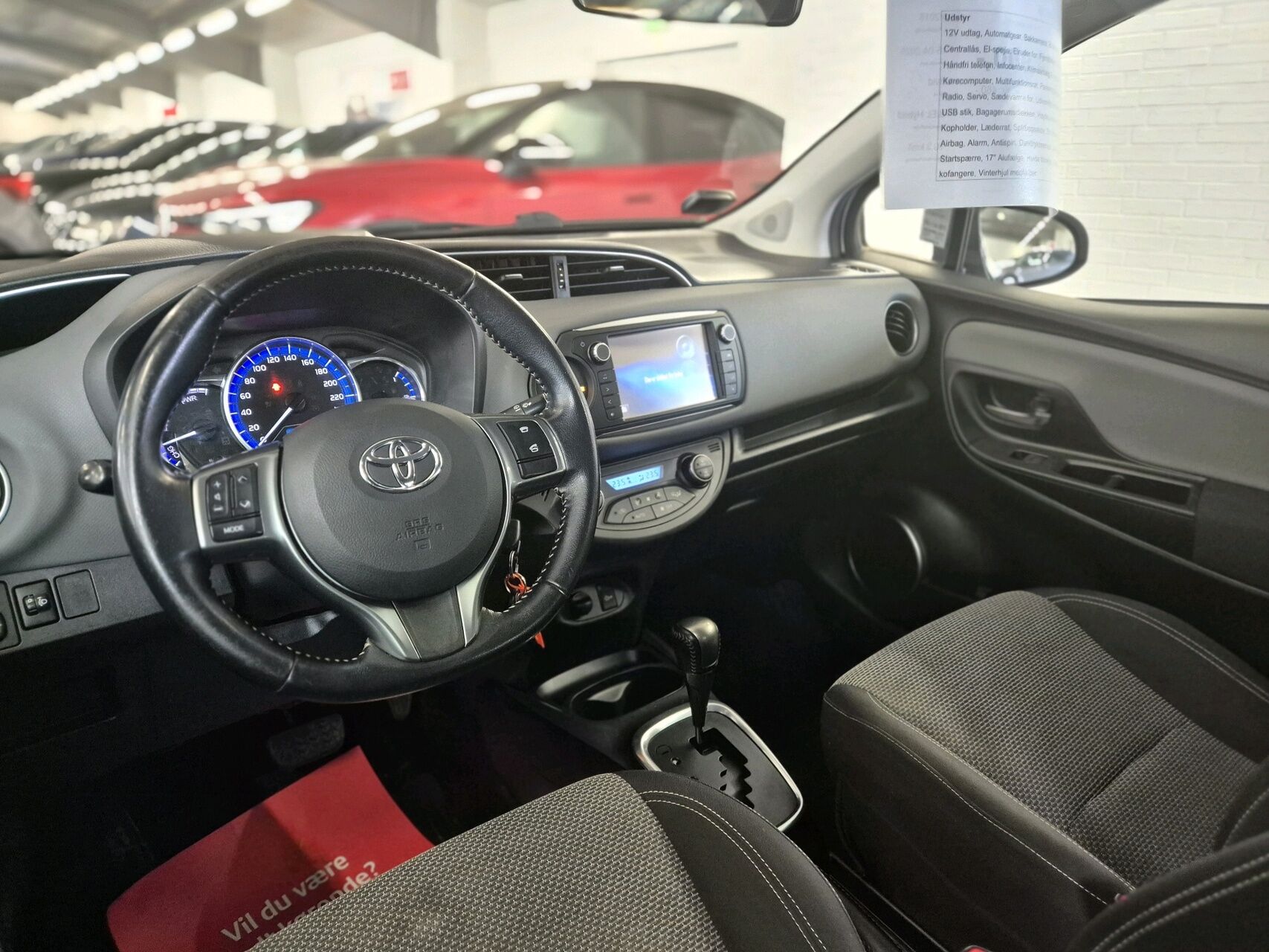 Billede af Toyota Yaris 1,5 Hybrid H2 E-CVT 100HK 5d Trinl. Gear