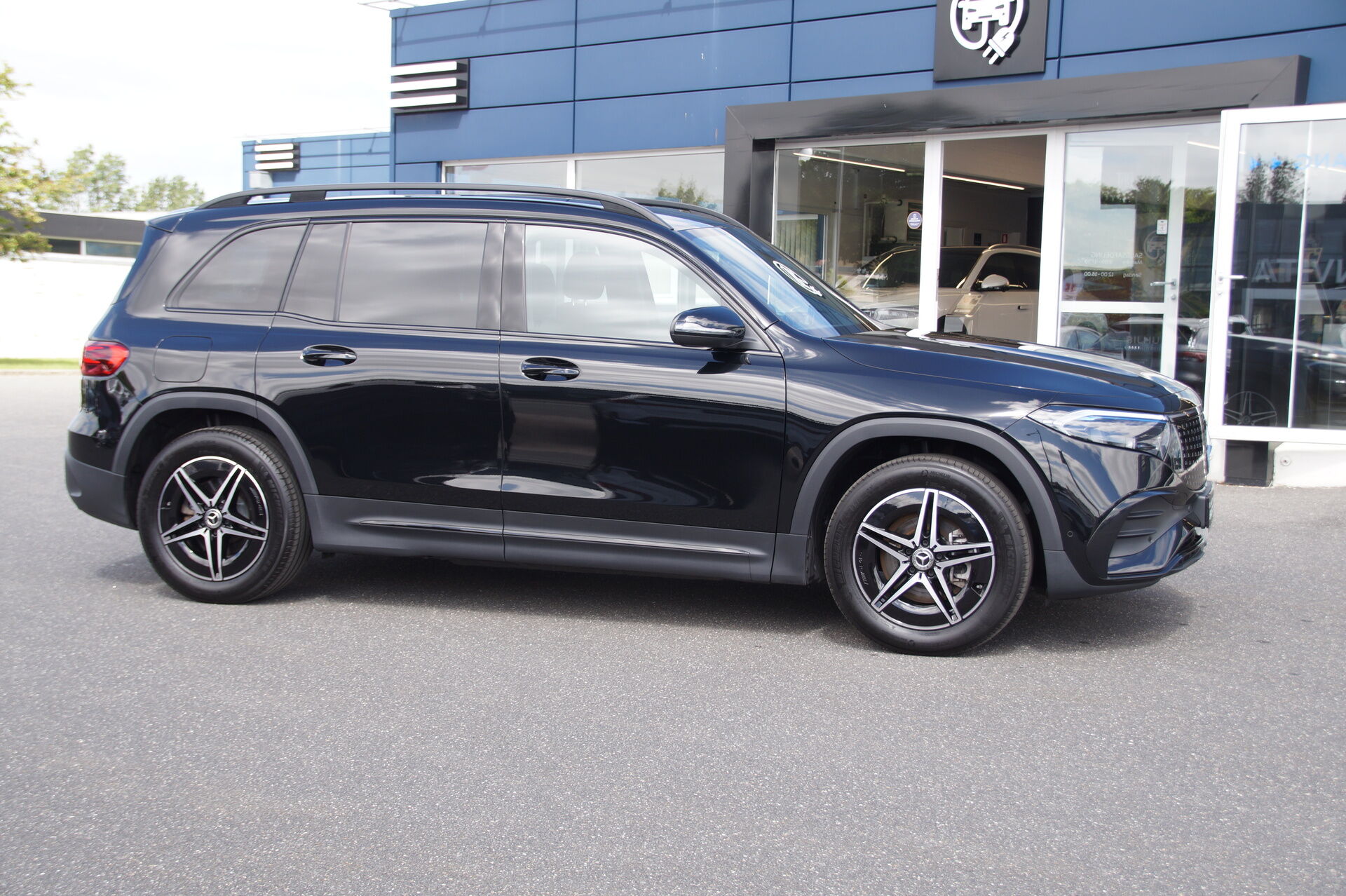 Billede af Mercedes-Benz EQB 250+ EL AMG 190HK 5d Aut. 