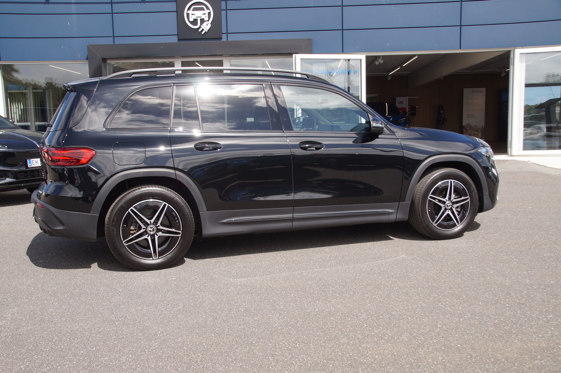 Billede af Mercedes-Benz EQB 250+ EL AMG 190HK 5d Aut. 