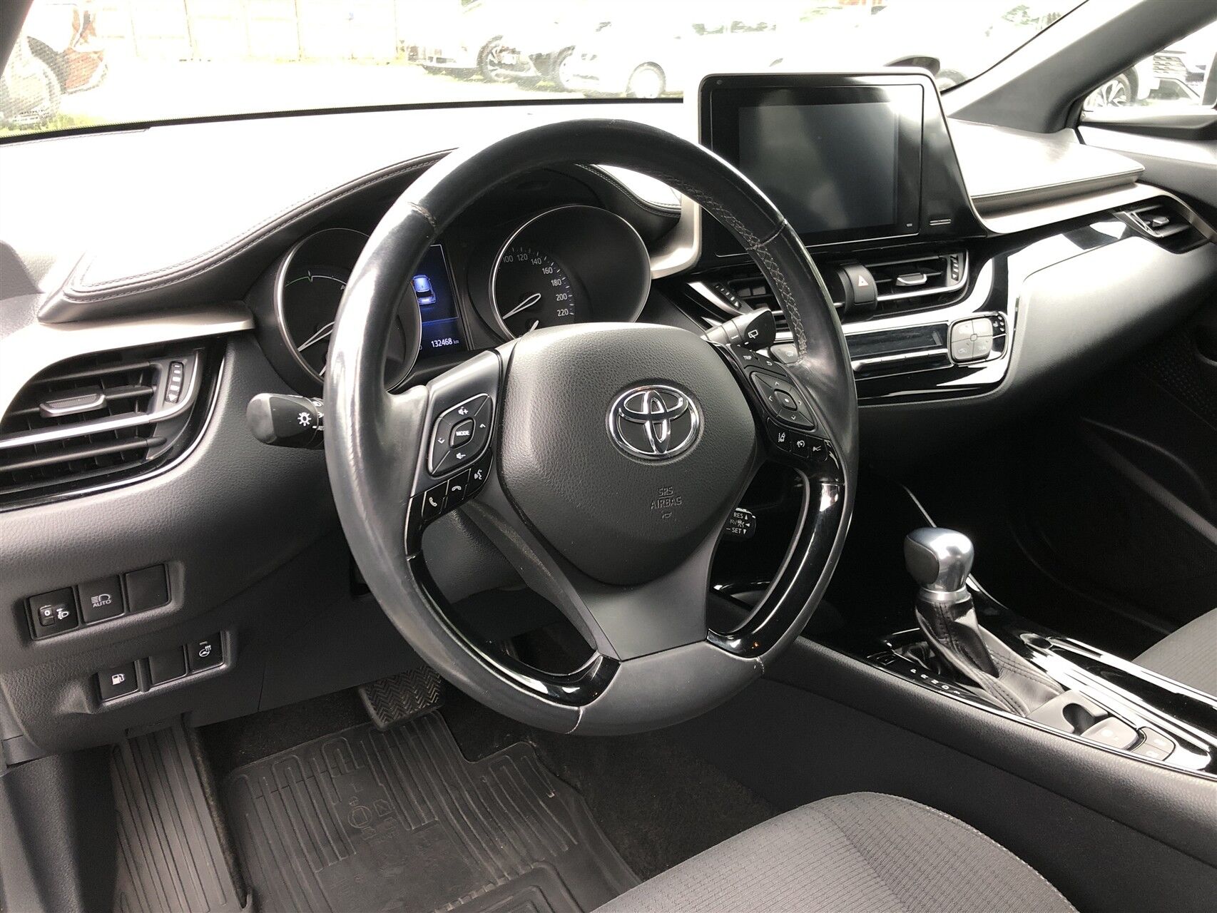 Billede af Toyota C-HR 1,8 Hybrid Selected Multidrive S 122HK 5d Aut.