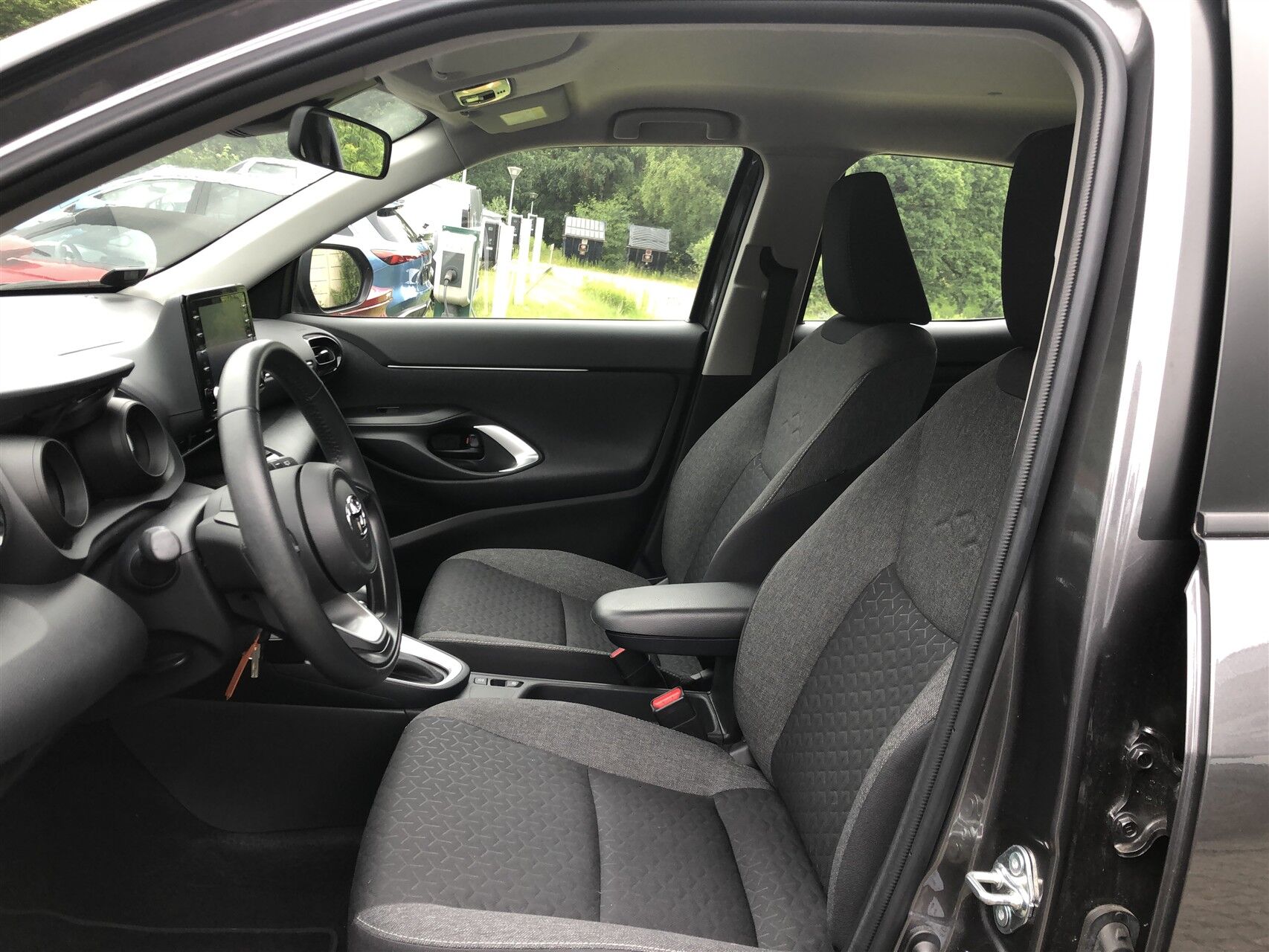 Billede af Toyota Yaris Cross 1,5 Hybrid Essential Comfort 116HK 5d Trinl. Gear