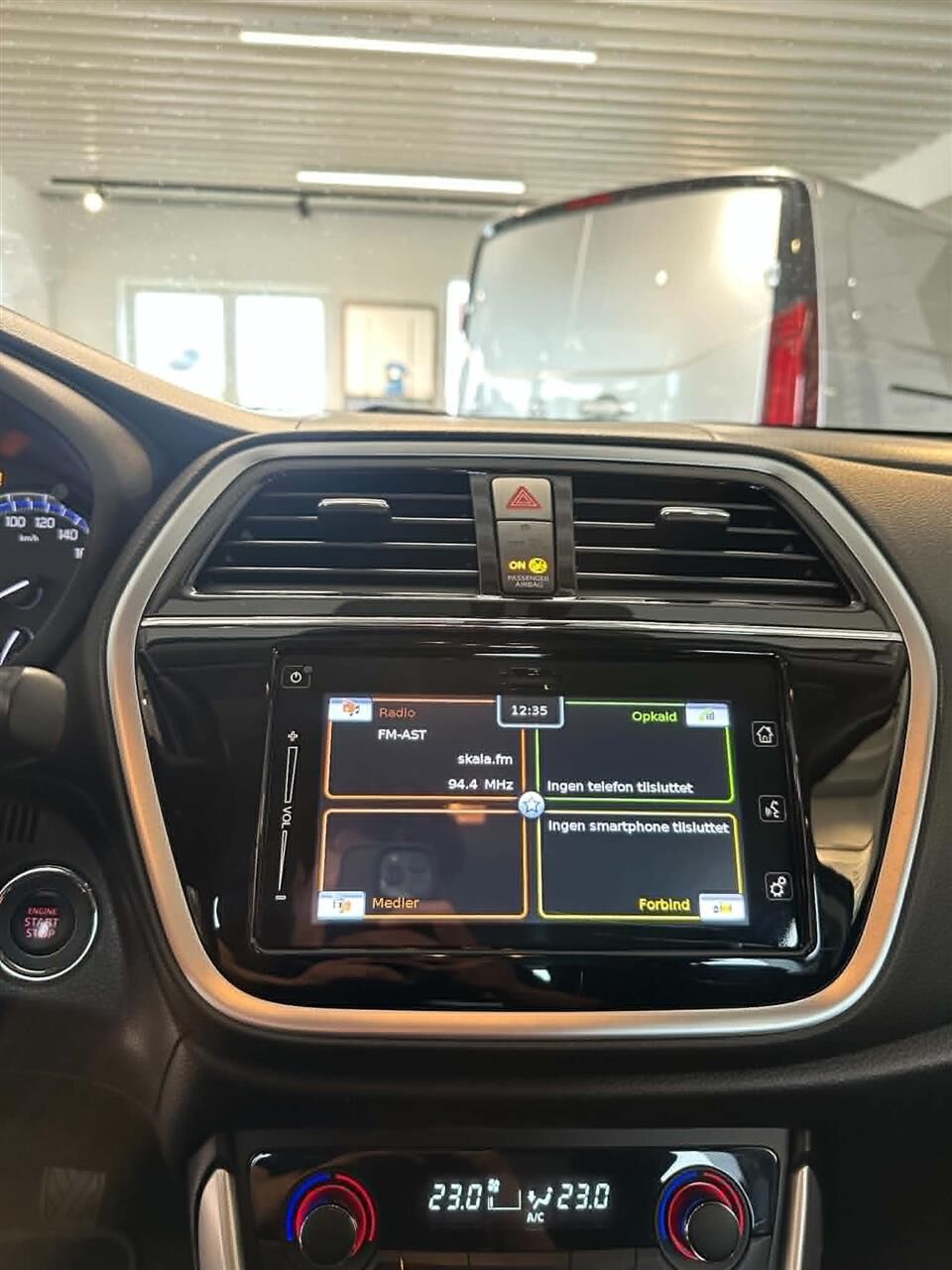 Billede af Suzuki S-Cross 1,0 Boosterjet Active 112HK 5d